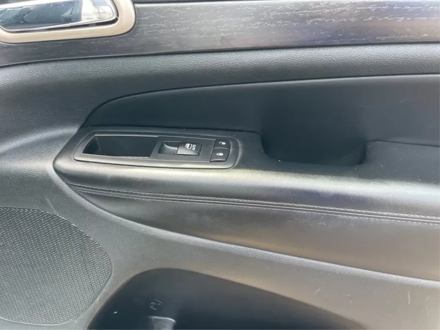 2014 Jeep Grand Cherokee Laredo (1C4RJFAGXEC) with an 3.6L V-6 DOHC engine, located at 1184 Kauffman Ave, Fairborn, OH, 45324, (937) 908-9800, 39.807072, -84.030914 - **Explore the Great Outdoors with the 2014 Jeep Grand Cherokee Laredo Perfect for Adventurous Souls!**<br /> <br /> Are you ready to elevate your travel experience? The 2014 Jeep Grand Cherokee Laredo is not just a vehicle; it's your ticket to adventure. Ideal for families seeking weekend getaways, - Photo#19