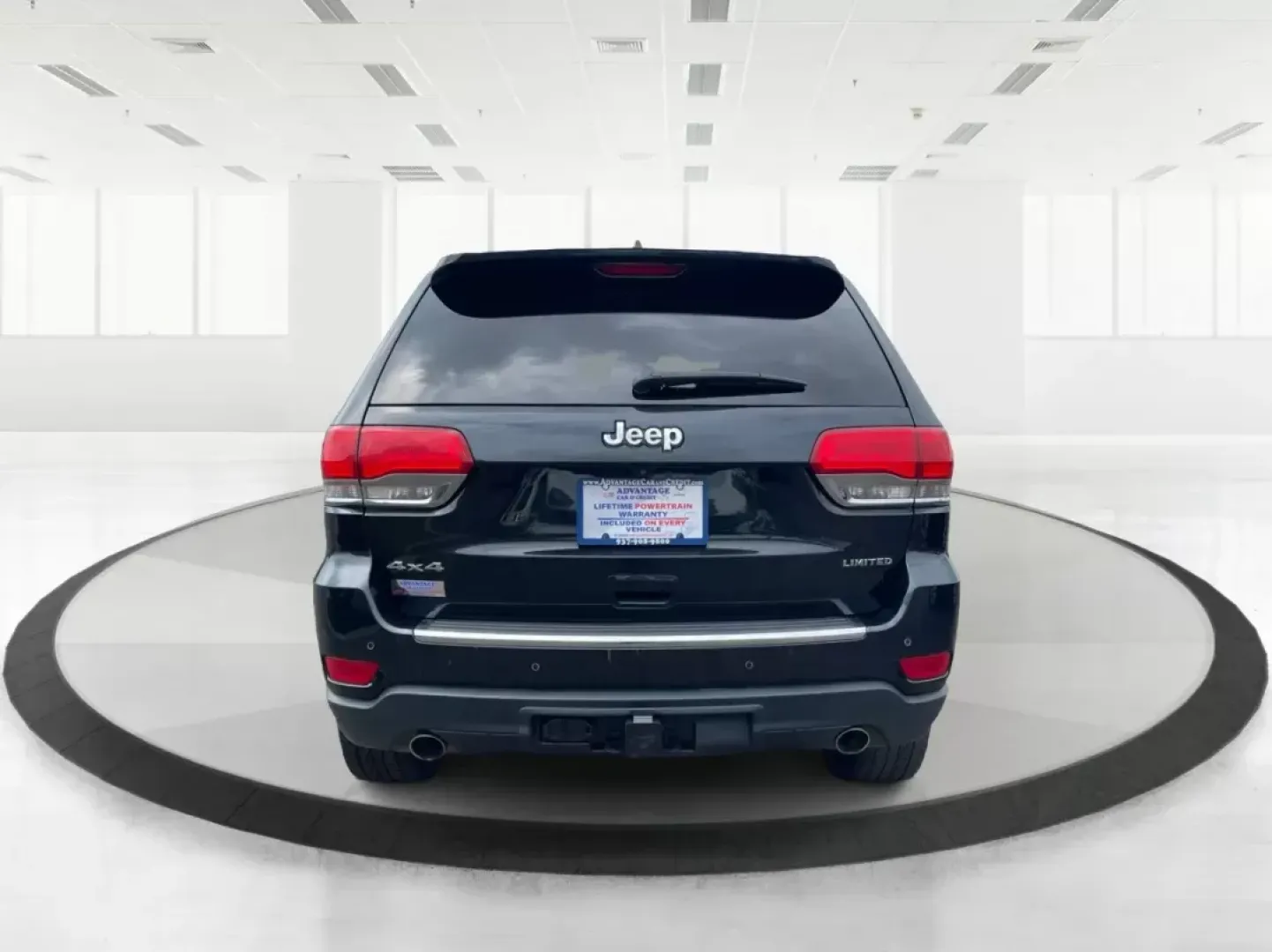 2014 Jeep Grand Cherokee Limited (1C4RJFBG9EC) with an Other engine, located at 401 Woodman Dr, Riverside, OH, 45431, (937) 908-9800, 39.760899, -84.123421 - **Elevate Your Adventures with the 2014 Jeep Grand Cherokee Limited! Perfect for Families and Explorers Alike!**<br /> <br /> Are you ready to take your road trips, commutes, or family outings to the next level? The 2014 Jeep Grand Cherokee Limited is the perfect SUV for those seeking adventure, com - Photo#3