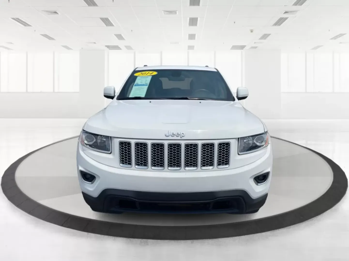 2014 Jeep Grand Cherokee Laredo (1C4RJFAGXEC) with an 3.6L V-6 DOHC engine, located at 1184 Kauffman Ave, Fairborn, OH, 45324, (937) 908-9800, 39.807072, -84.030914 - Are you ready to elevate your daily drive and weekend adventures? Look no further than Advantage Car and Credit in Fairborn, OH, where we specialize in offering reliable vehicles tailored to your lifestyle. Our featured vehicle, a 2014 Jeep Grand Cherokee Laredo, is perfect for anyone seeking a blen - Photo#7