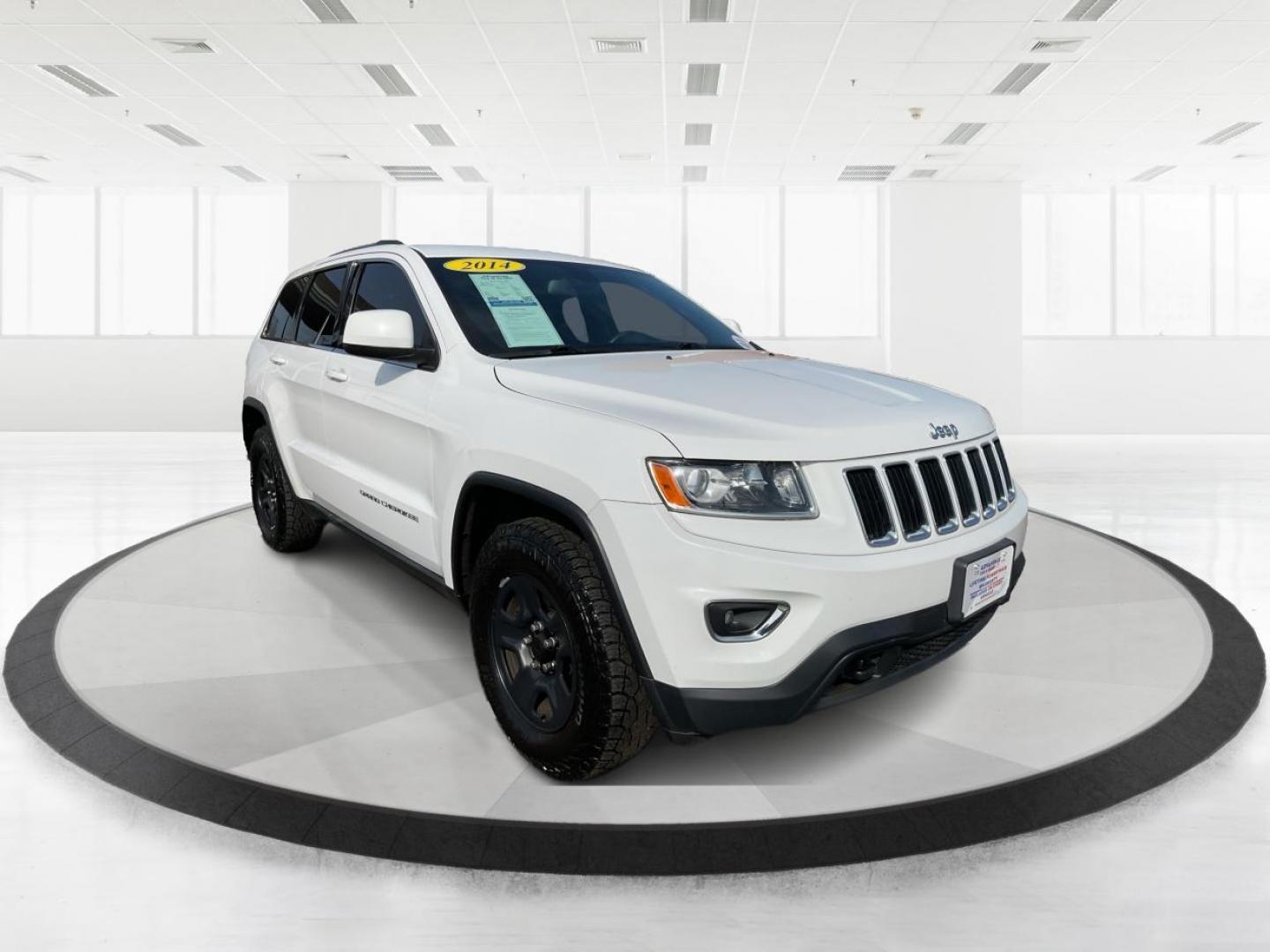 2014 Jeep Grand Cherokee Laredo (1C4RJFAGXEC) with an 3.6L V-6 DOHC engine, located at 1951 S Dayton Lakeview Rd., New Carlisle, OH, 45344, (937) 908-9800, 39.890999, -84.050255 - 2014 Jeep Grand Cherokee Laredo - Photo#0