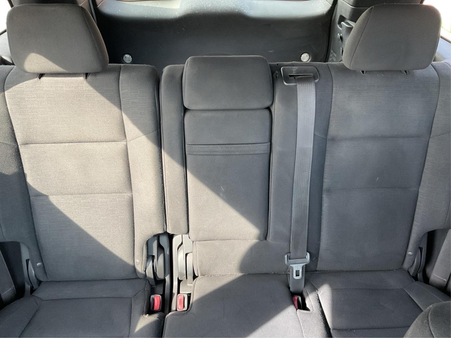 2014 Jeep Grand Cherokee Laredo (1C4RJFAGXEC) with an 3.6L V-6 DOHC engine, located at 1951 S Dayton Lakeview Rd., New Carlisle, OH, 45344, (937) 908-9800, 39.890999, -84.050255 - 2014 Jeep Grand Cherokee Laredo - Photo#13
