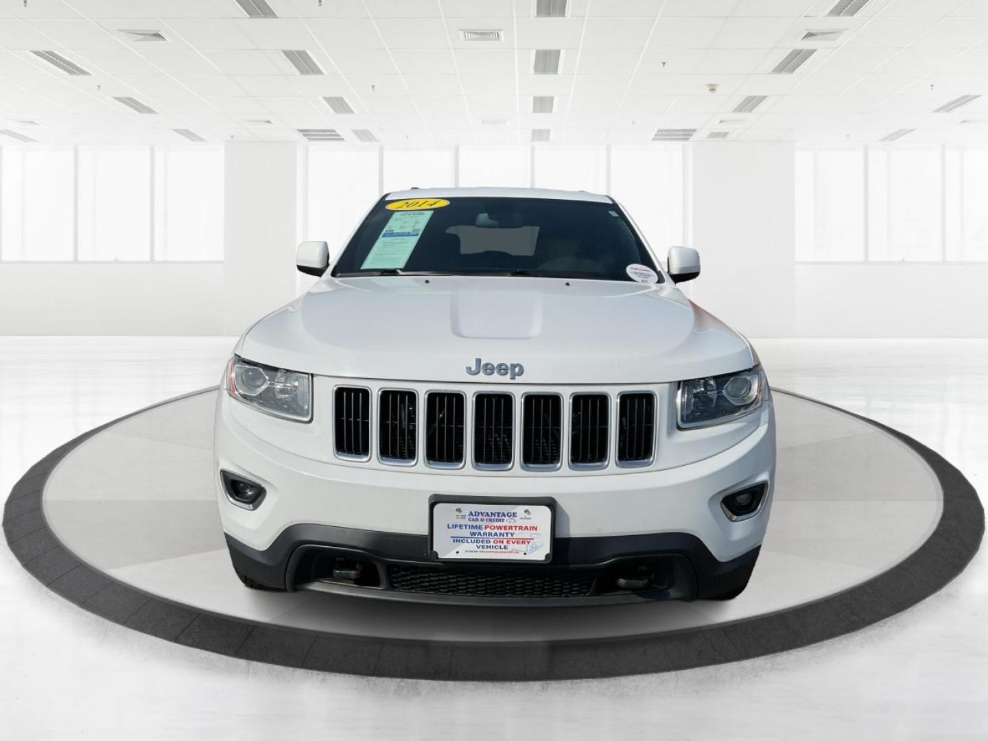 2014 Jeep Grand Cherokee Laredo (1C4RJFAGXEC) with an 3.6L V-6 DOHC engine, located at 1951 S Dayton Lakeview Rd., New Carlisle, OH, 45344, (937) 908-9800, 39.890999, -84.050255 - 2014 Jeep Grand Cherokee Laredo - Photo#6
