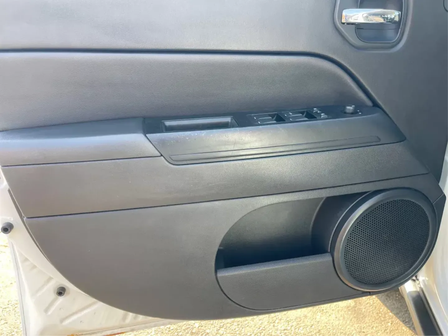 2014 Jeep Patriot Latitude (1C4NJPFB0ED) with an 2.4L I-4 DOHC engine, located at 1951 S Dayton Lakeview Rd., New Carlisle, OH, 45344, (937) 908-9800, 39.890999, -84.050255 - **Adventure Awaits with This 2014 Jeep Patriot Latitude! Perfect for Road Trips and Family Outings!**<br /> <br /> Explore the open road with confidence and comfort in this 2014 Jeep Patriot Latitude, now available at Advantage Car and Credit in Fairborn, OH. This SUV is the ideal companion for grow - Photo#19