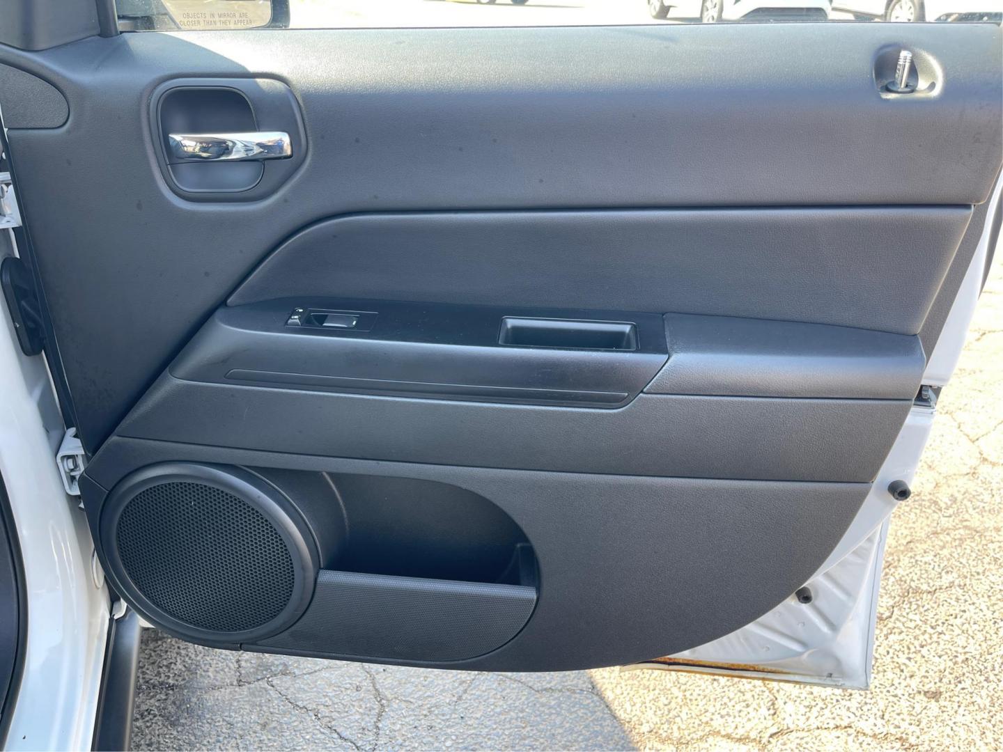 2014 Jeep Patriot Latitude (1C4NJPFB0ED) with an 2.4L I-4 DOHC engine, located at 1099 N County Rd 25A, Troy, OH, 45373, (937) 908-9800, 40.057079, -84.212883 - 2014 Jeep Patriot Latitude - Photo#18