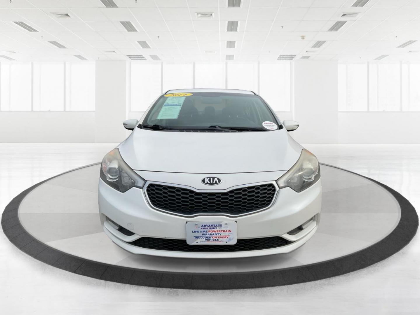 2014 Kia Forte EX (KNAFX4A81E5) with an 2L I-4 gasoline direct injection engine, located at 1099 N County Rd 25A, Troy, OH, 45373, (937) 908-9800, 40.057079, -84.212883 - 2014 Kia Forte EX - Photo#7