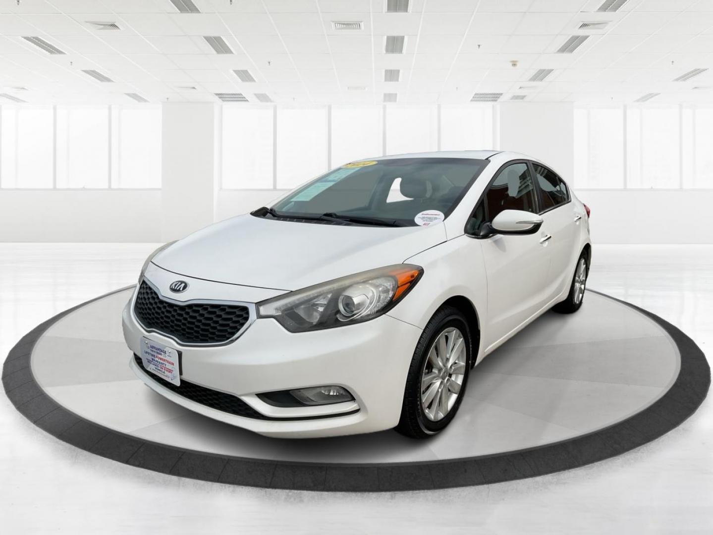2014 Kia Forte EX (KNAFX4A81E5) with an 2L I-4 gasoline direct injection engine, located at 1099 N County Rd 25A, Troy, OH, 45373, (937) 908-9800, 40.057079, -84.212883 - 2014 Kia Forte EX - Photo#8
