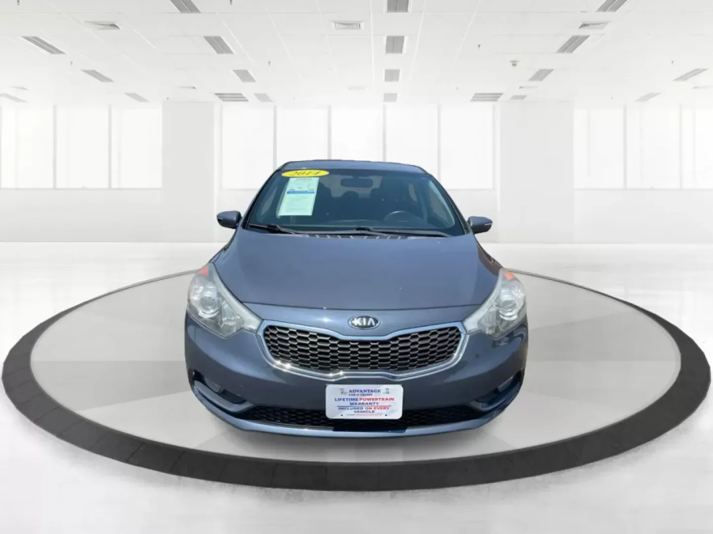 2014 Kia Forte EX (KNAFX4A88E5) with an 2L I-4 gasoline direct injection engine, located at 8750 N County Rd 25A, Piqua, OH, 45356, (937) 908-9800, 40.164391, -84.232513 - **Elevate Your Everyday Commute with the 2014 Kia Forte EX Perfect for the Modern Lifestyle**<br /> <br /> Looking for a reliable vehicle that effortlessly combines style, comfort, and affordability? The 2014 Kia Forte EX is the perfect choice for budget-conscious buyers and growing families alike. - Photo#7