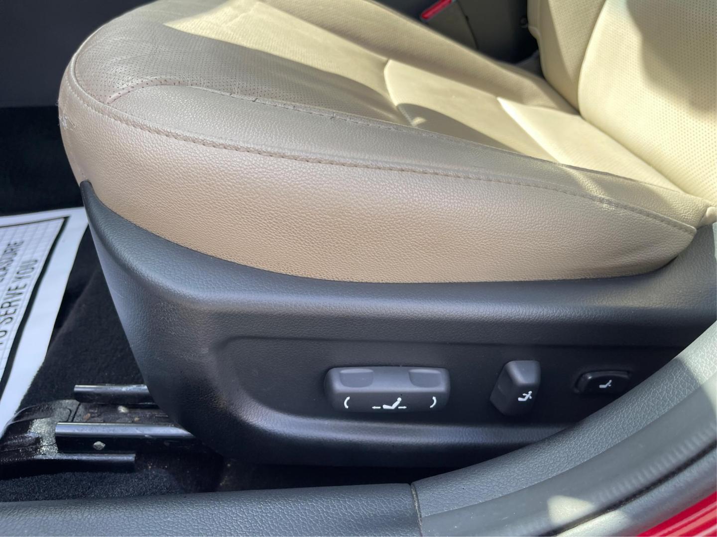 2014 Kia Optima EX (5XXGN4A70EG) with an Theta II 2.4L I-4 gasoline direct injection engine, located at 1184 Kauffman Ave, Fairborn, OH, 45324, (937) 908-9800, 39.807072, -84.030914 - 2014 Kia Optima EX - Photo#17