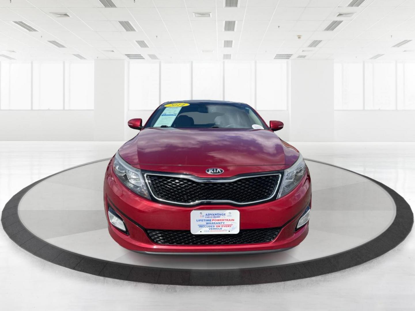 2014 Kia Optima EX (5XXGN4A70EG) with an Theta II 2.4L I-4 gasoline direct injection engine, located at 1184 Kauffman Ave, Fairborn, OH, 45324, (937) 908-9800, 39.807072, -84.030914 - 2014 Kia Optima EX - Photo#6