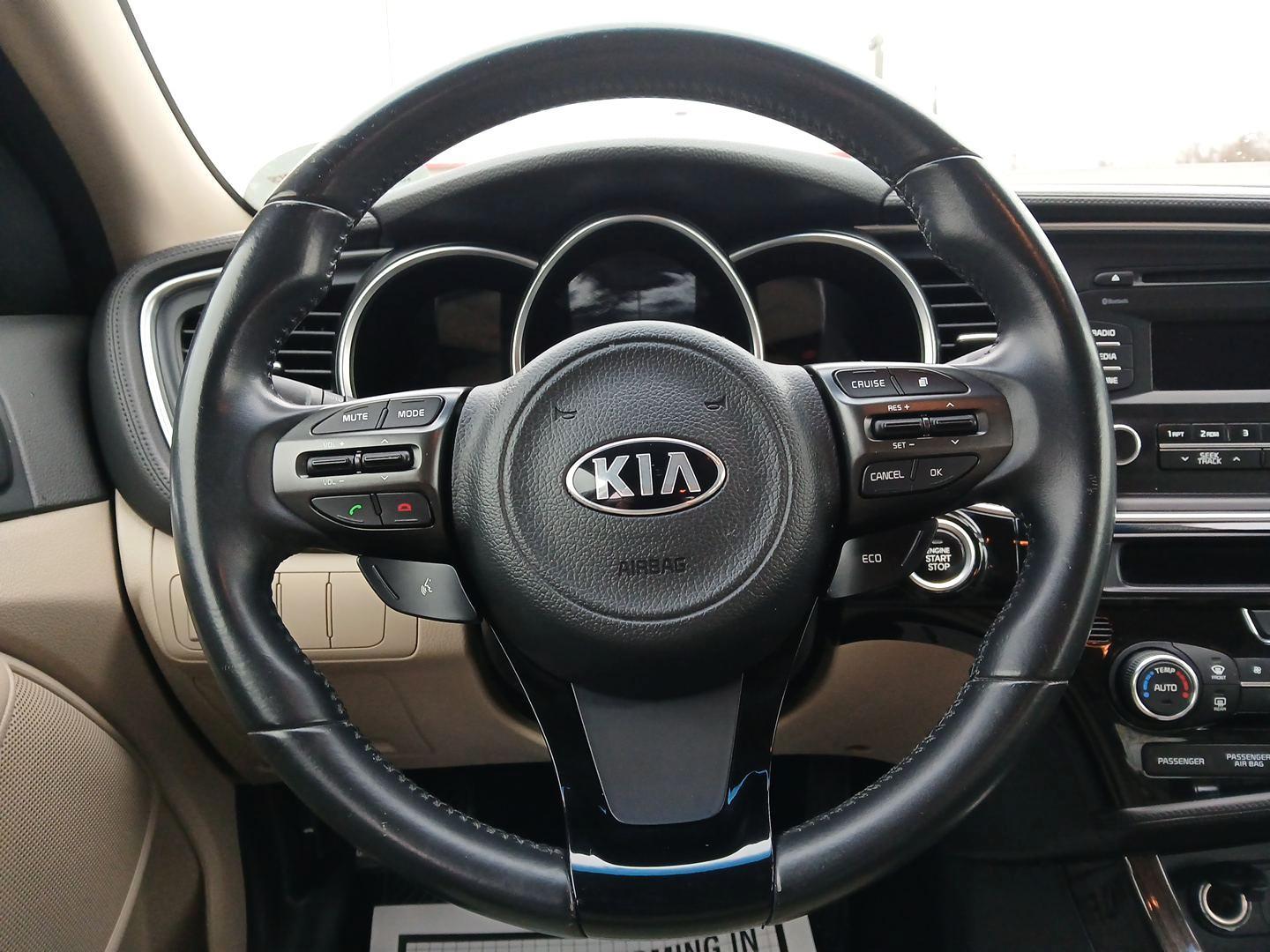 2014 Kia Optima EX (5XXGN4A76EG) with an 2.4L L4 DOHC 16V engine, 6-Speed Automatic transmission, located at 1230 East Main St, Xenia, OH, 45385, (937) 908-9800, 39.688026, -83.910172 - 2014 Kia Optima EX - Photo#15
