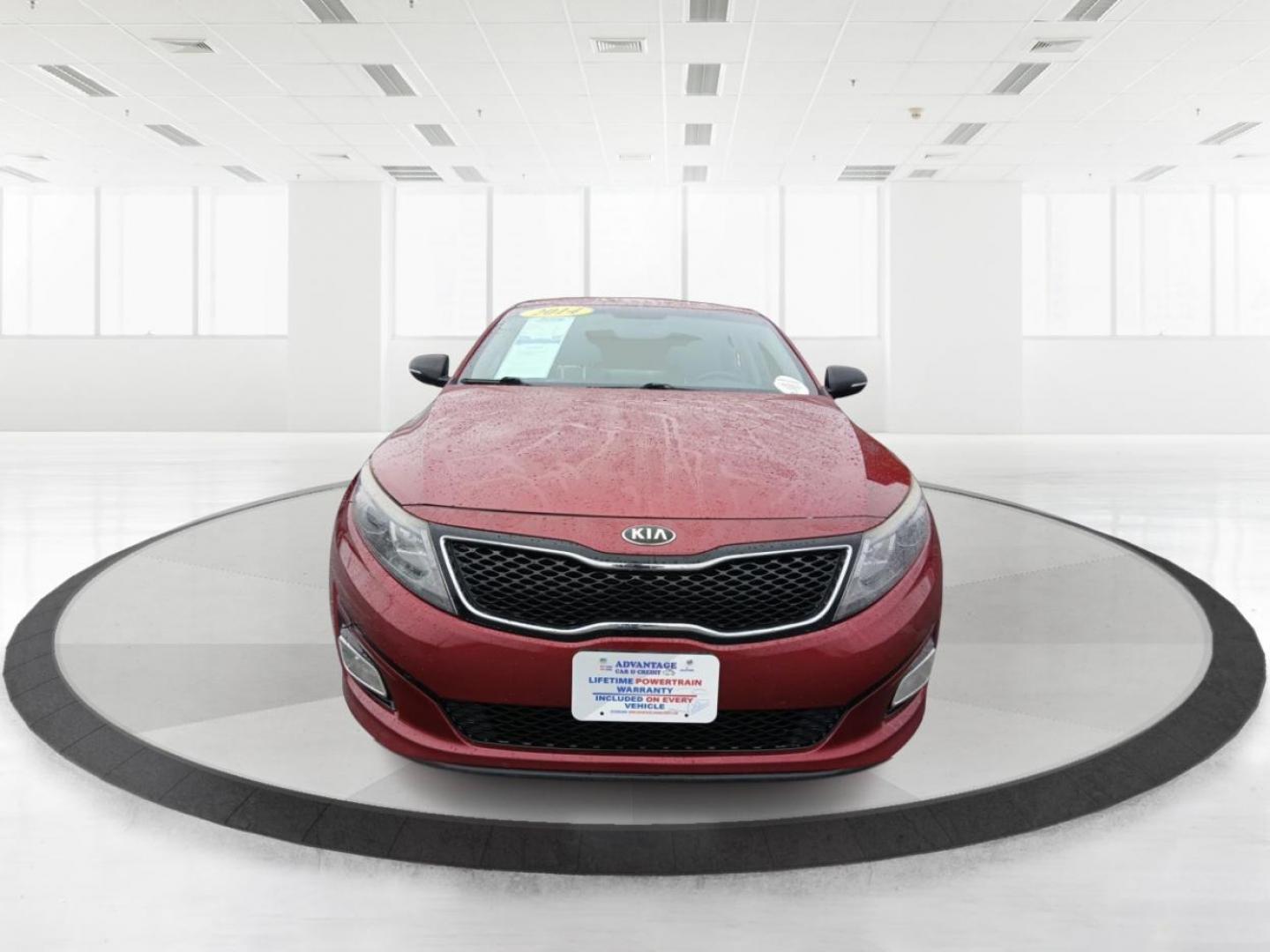 2014 Kia Optima EX (5XXGN4A76EG) with an 2.4L L4 DOHC 16V engine, 6-Speed Automatic transmission, located at 1230 East Main St, Xenia, OH, 45385, (937) 908-9800, 39.688026, -83.910172 - 2014 Kia Optima EX - Photo#6