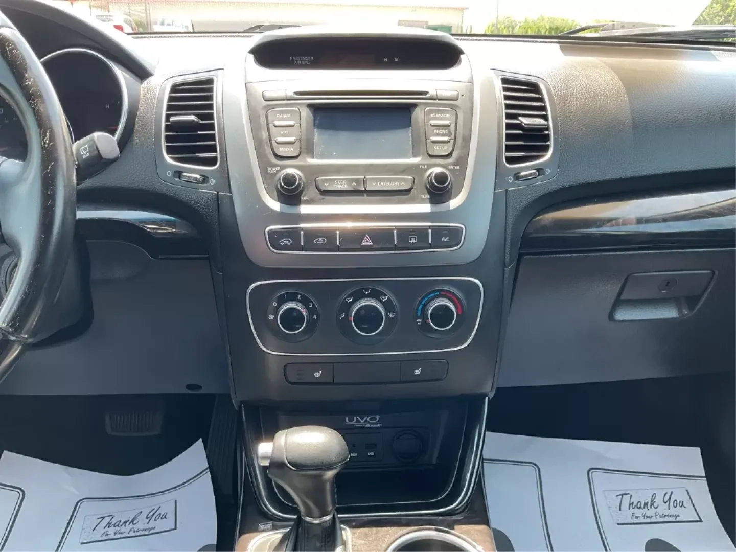 2014 Kia Sorento LX (5XYKTCA64EG) with an 2.4L I-4 gasoline direct injection engine, located at 1951 S Dayton Lakeview Rd., New Carlisle, OH, 45344, (937) 908-9800, 39.890999, -84.050255 - **Adventure Awaits with This 2014 Kia Sorento at Advantage Car and Credit!**<br /> <br /> Are you ready to take your family adventures to the next level? Look no further than this stunning 2014 Kia Sorento, available now at Advantage Car and Credit in Fairborn, OH. With ample space, versatile featur - Photo#12