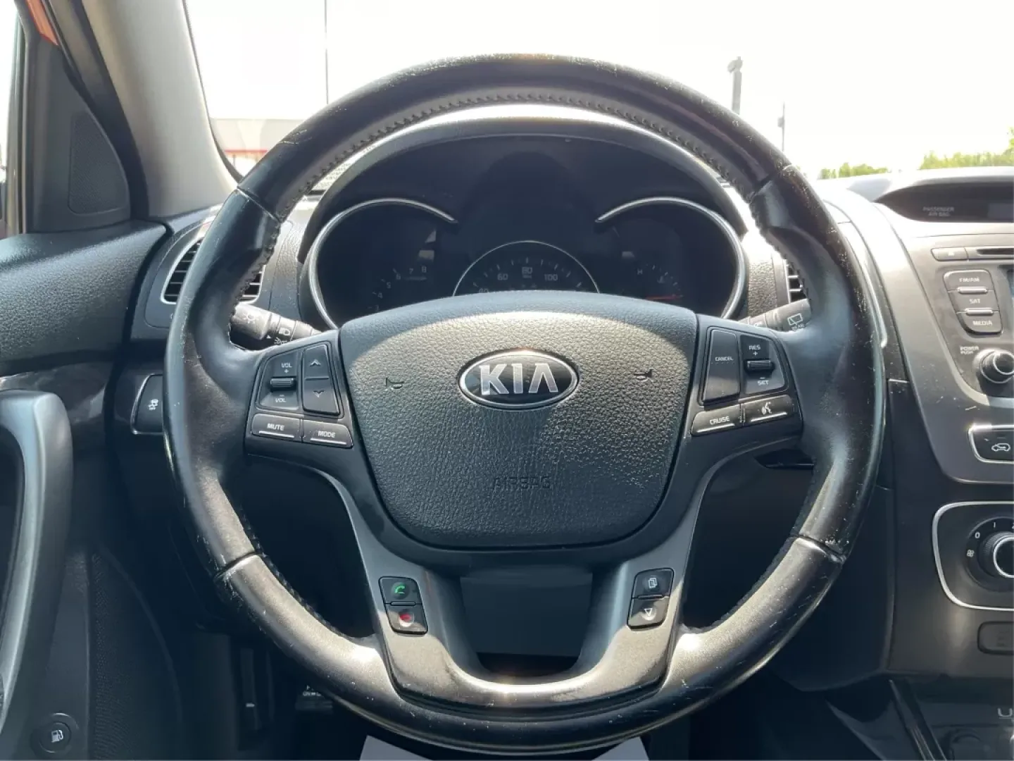 2014 Kia Sorento LX (5XYKTCA64EG) with an 2.4L I-4 gasoline direct injection engine, located at 1951 S Dayton Lakeview Rd., New Carlisle, OH, 45344, (937) 908-9800, 39.890999, -84.050255 - **Adventure Awaits with This 2014 Kia Sorento at Advantage Car and Credit!**<br /> <br /> Are you ready to take your family adventures to the next level? Look no further than this stunning 2014 Kia Sorento, available now at Advantage Car and Credit in Fairborn, OH. With ample space, versatile featur - Photo#15