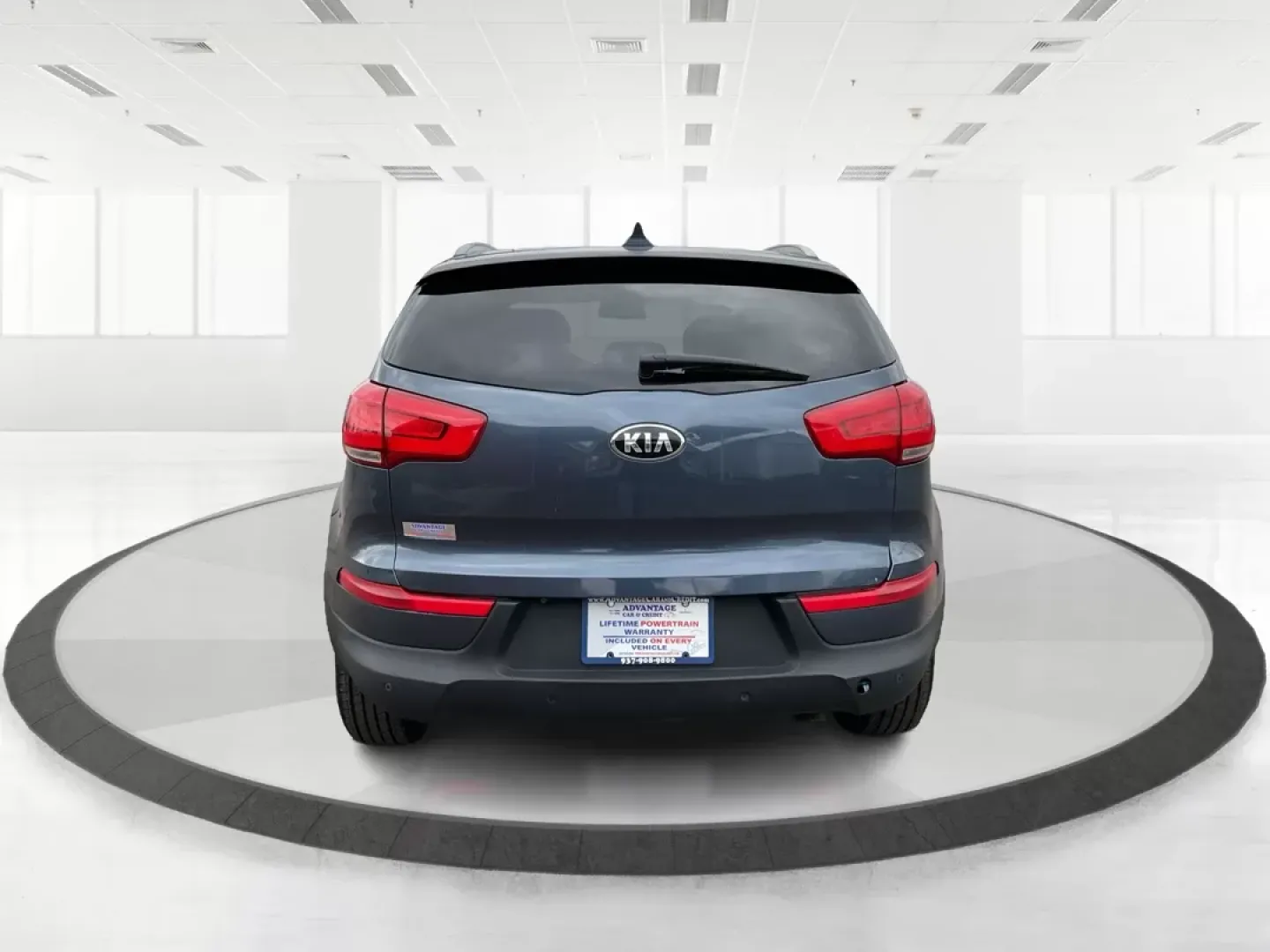 2014 Kia Sportage LX (KNDPBCAC3E7) with an 2.4L I-4 gasoline direct injection engine, located at 4508 South Dixie Dr, Moraine, OH, 45439, (937) 908-9800, 39.689976, -84.218452 - **Adventure Awaits: Explore the 2014 Kia Sportage LX at Advantage Car and Credit!**<br /> <br /> Are you ready to embrace the open road and create unforgettable memories? The 2014 Kia Sportage LX is your ticket to adventure, perfect for weekend getaways, family trips, or daily commuting around Fairb - Photo#3