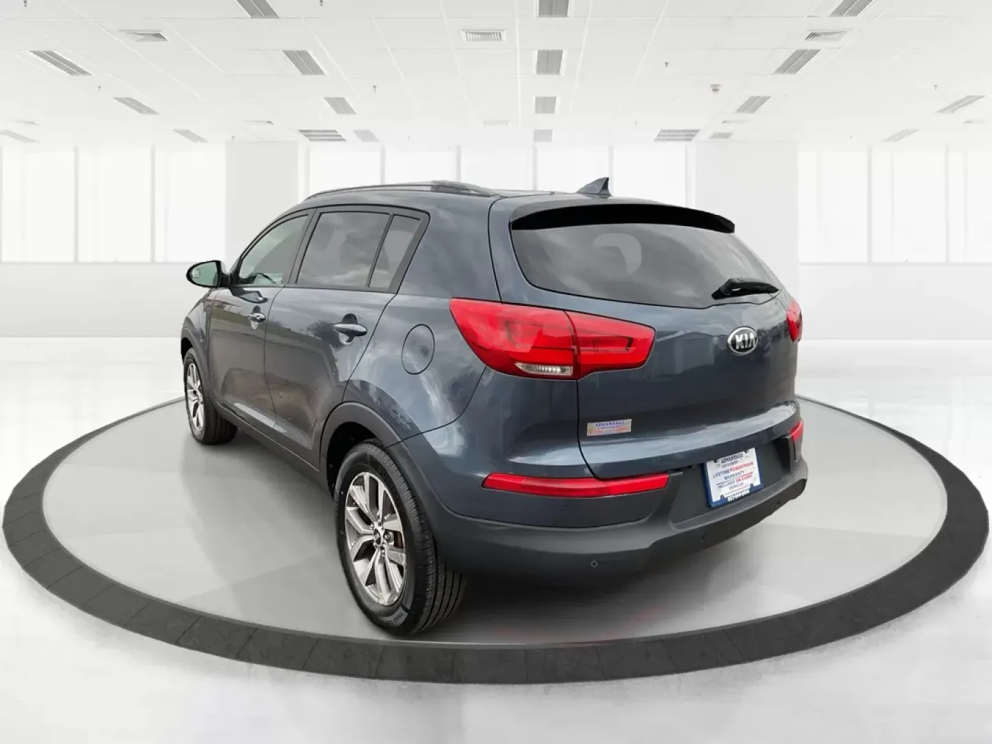 2014 Kia Sportage LX (KNDPBCAC3E7) with an 2.4L I-4 gasoline direct injection engine, located at 4508 South Dixie Dr, Moraine, OH, 45439, (937) 908-9800, 39.689976, -84.218452 - **Adventure Awaits: Explore the 2014 Kia Sportage LX at Advantage Car and Credit!**<br /> <br /> Are you ready to embrace the open road and create unforgettable memories? The 2014 Kia Sportage LX is your ticket to adventure, perfect for weekend getaways, family trips, or daily commuting around Fairb - Photo#4