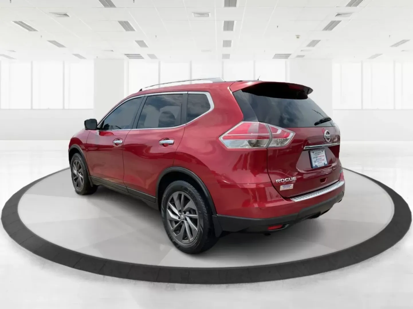 2014 Nissan Rogue SL (5N1AT2MV9EC) with an 2.5L I-4 DOHC engine, located at 1184 Kauffman Ave, Fairborn, OH, 45324, (937) 908-9800, 39.807072, -84.030914 - **Unleash Adventure with This 2014 Nissan Rogue SL Ideal for Your Active Lifestyle!**<br /> <br /> Are you ready to elevate your family adventures or weekend getaways? The 2014 Nissan Rogue SL is the perfect companion for anyone looking to blend functionality with style. With a spacious interior an - Photo#4