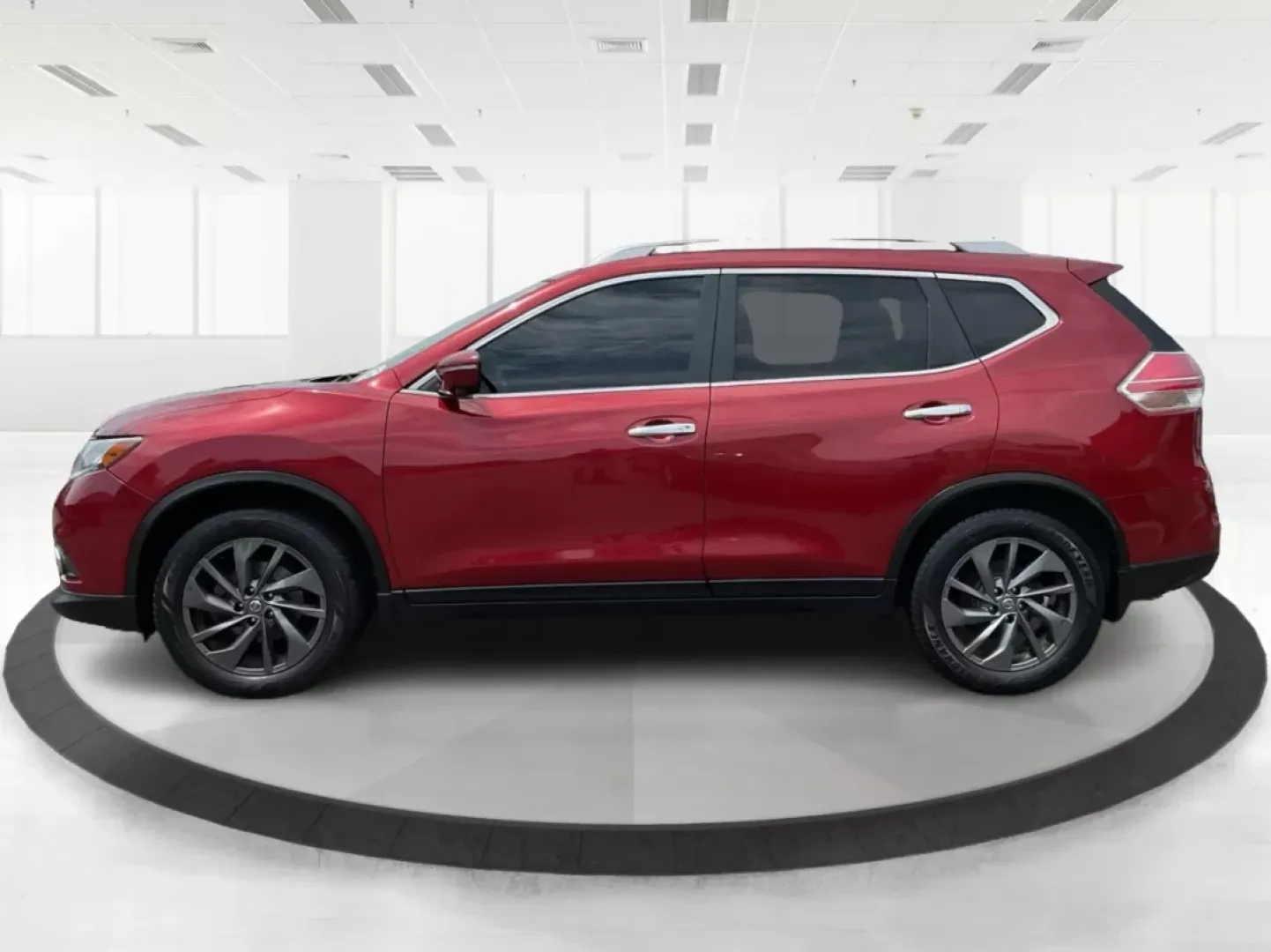 2014 Nissan Rogue SL (5N1AT2MV9EC) with an 2.5L I-4 DOHC engine, located at 1184 Kauffman Ave, Fairborn, OH, 45324, (937) 908-9800, 39.807072, -84.030914 - **Unleash Adventure with This 2014 Nissan Rogue SL Ideal for Your Active Lifestyle!**<br /> <br /> Are you ready to elevate your family adventures or weekend getaways? The 2014 Nissan Rogue SL is the perfect companion for anyone looking to blend functionality with style. With a spacious interior an - Photo#5