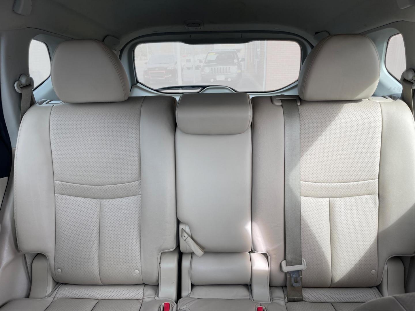 2014 Nissan Rogue SL AWD (5N1AT2MV6EC) with an Other engine, located at 8750 N County Rd 25A, Piqua, OH, 45356, (937) 908-9800, 40.164391, -84.232513 - One Owner - Photo#13