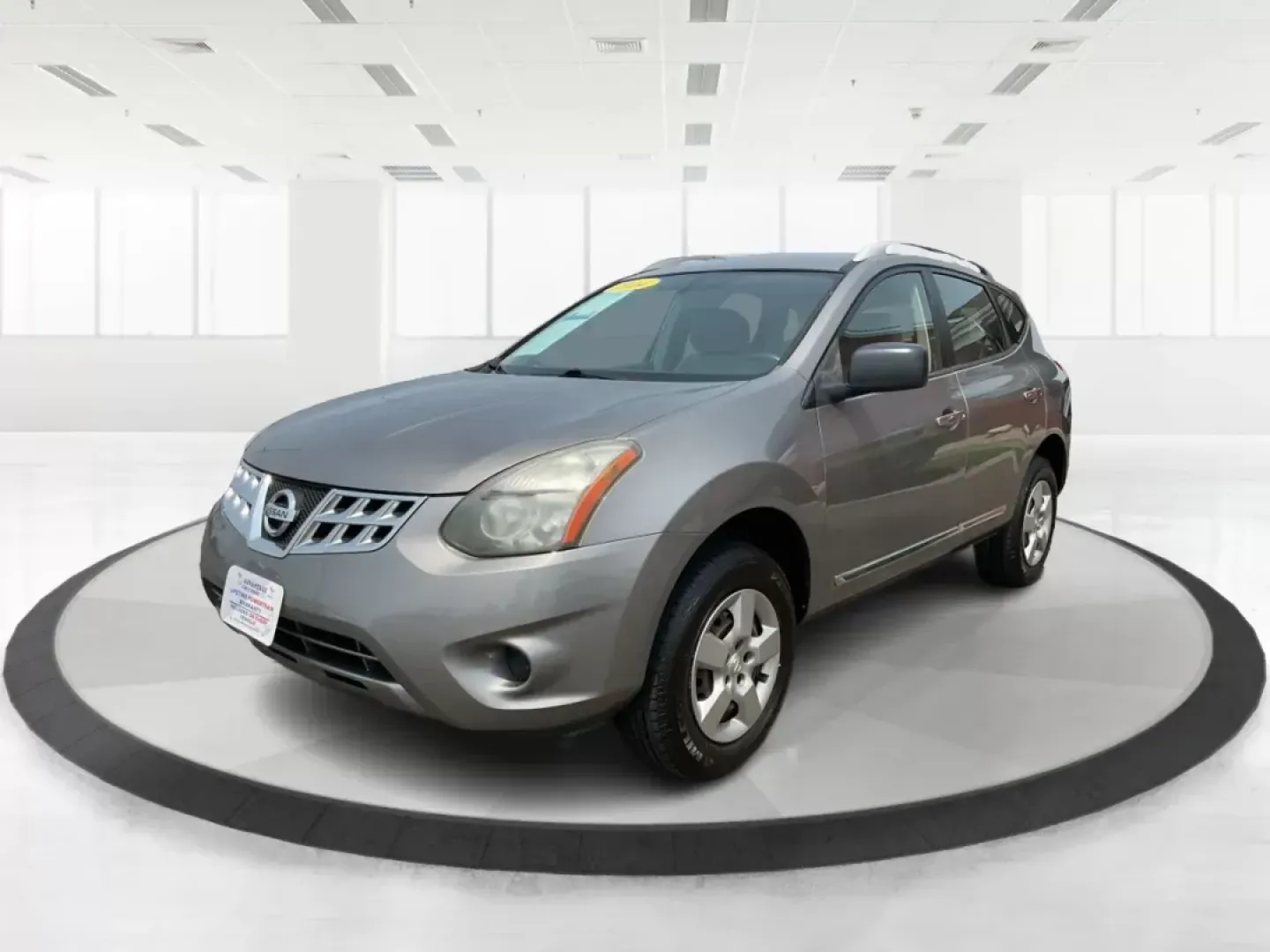 2014 Platinum Graphite Nissan Rogue Select S AWD (JN8AS5MV4EW) with an 2.5L L4 DOHC 16V engine, Continuously Variable Transmission transmission, located at 4508 South Dixie Dr, Moraine, OH, 45439, (937) 908-9800, 39.689976, -84.218452 - 2014 Nissan Rogue Select S AWD - Photo#7