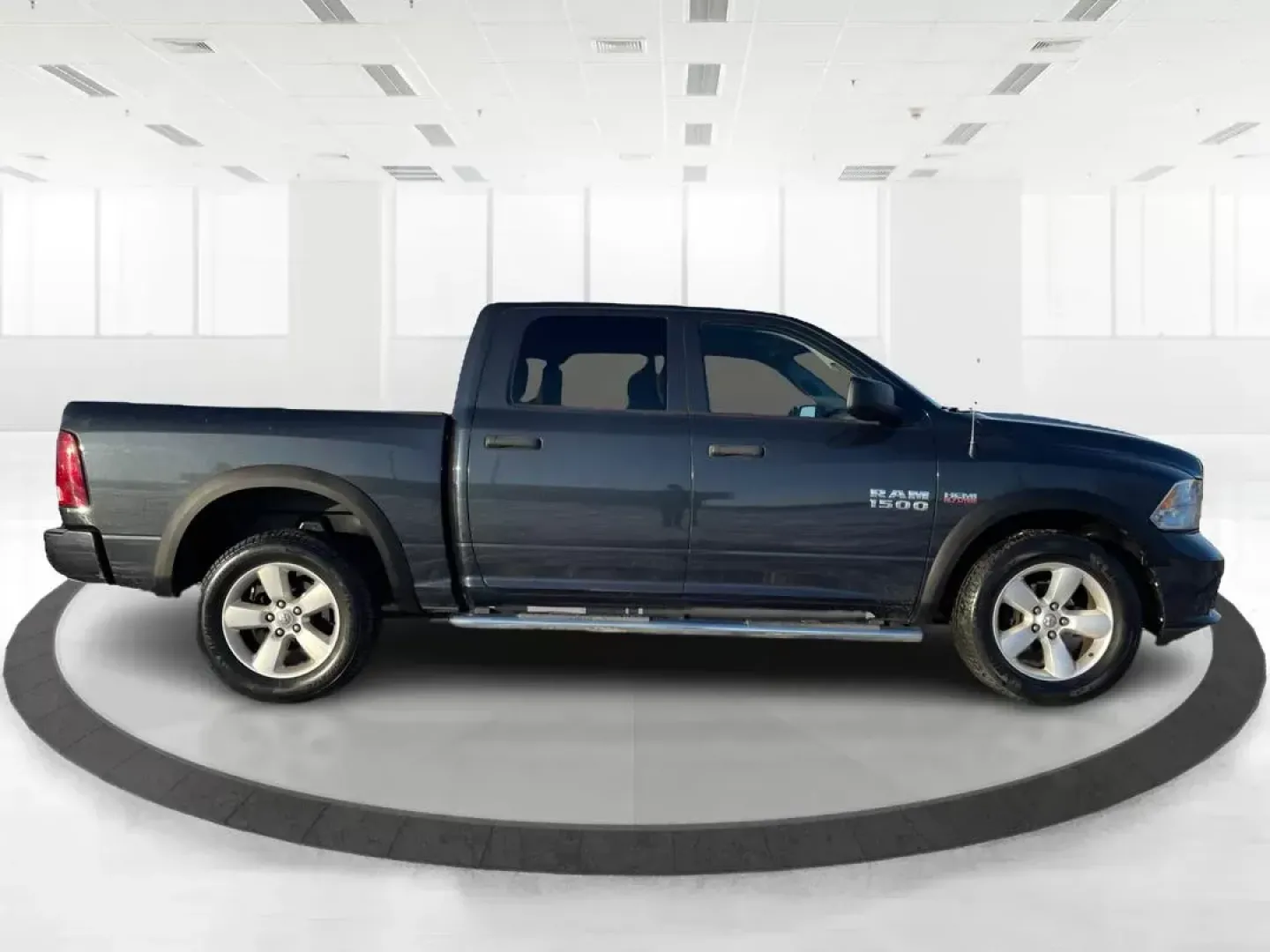 2014 Ram 1500 Tradesman Crew Cab SWB 4WD (3C6RR7KT8EG) with an 5.7L V8 OHV 16V engine, 8-Speed Automatic transmission, located at 1184 Kauffman Ave, Fairborn, OH, 45324, (937) 908-9800, 39.807072, -84.030914 - 2014 Ram 1500 Tradesman Crew Cab SWB 4WD - Photo#1
