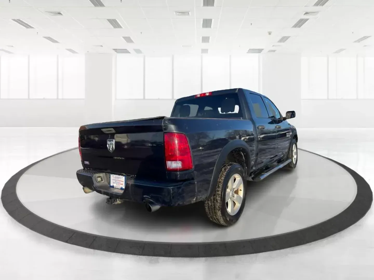 2014 Ram 1500 Tradesman Crew Cab SWB 4WD (3C6RR7KT8EG) with an 5.7L V8 OHV 16V engine, 8-Speed Automatic transmission, located at 1184 Kauffman Ave, Fairborn, OH, 45324, (937) 908-9800, 39.807072, -84.030914 - 2014 Ram 1500 Tradesman Crew Cab SWB 4WD - Photo#2