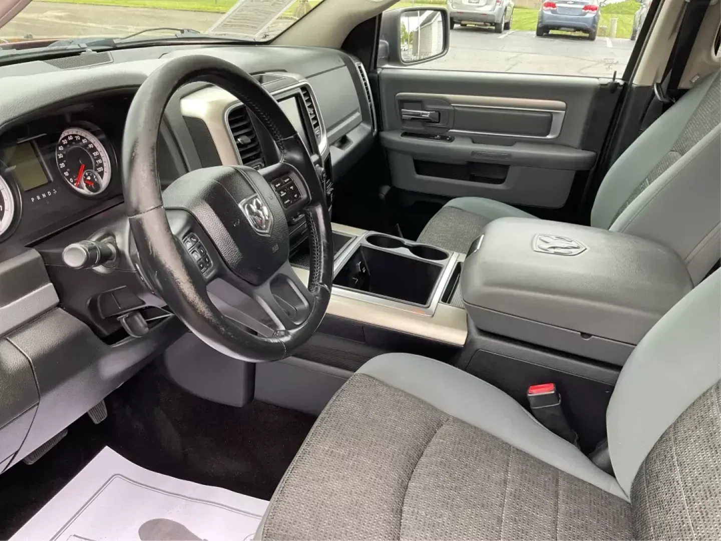 2014 Ram 1500 Lone Star (1C6RR7LT9ES) with an Other engine, located at 1230 East Main St, Xenia, OH, 45385, (937) 908-9800, 39.688026, -83.910172 - 2014 Ram 1500 Lone Star - Photo#8