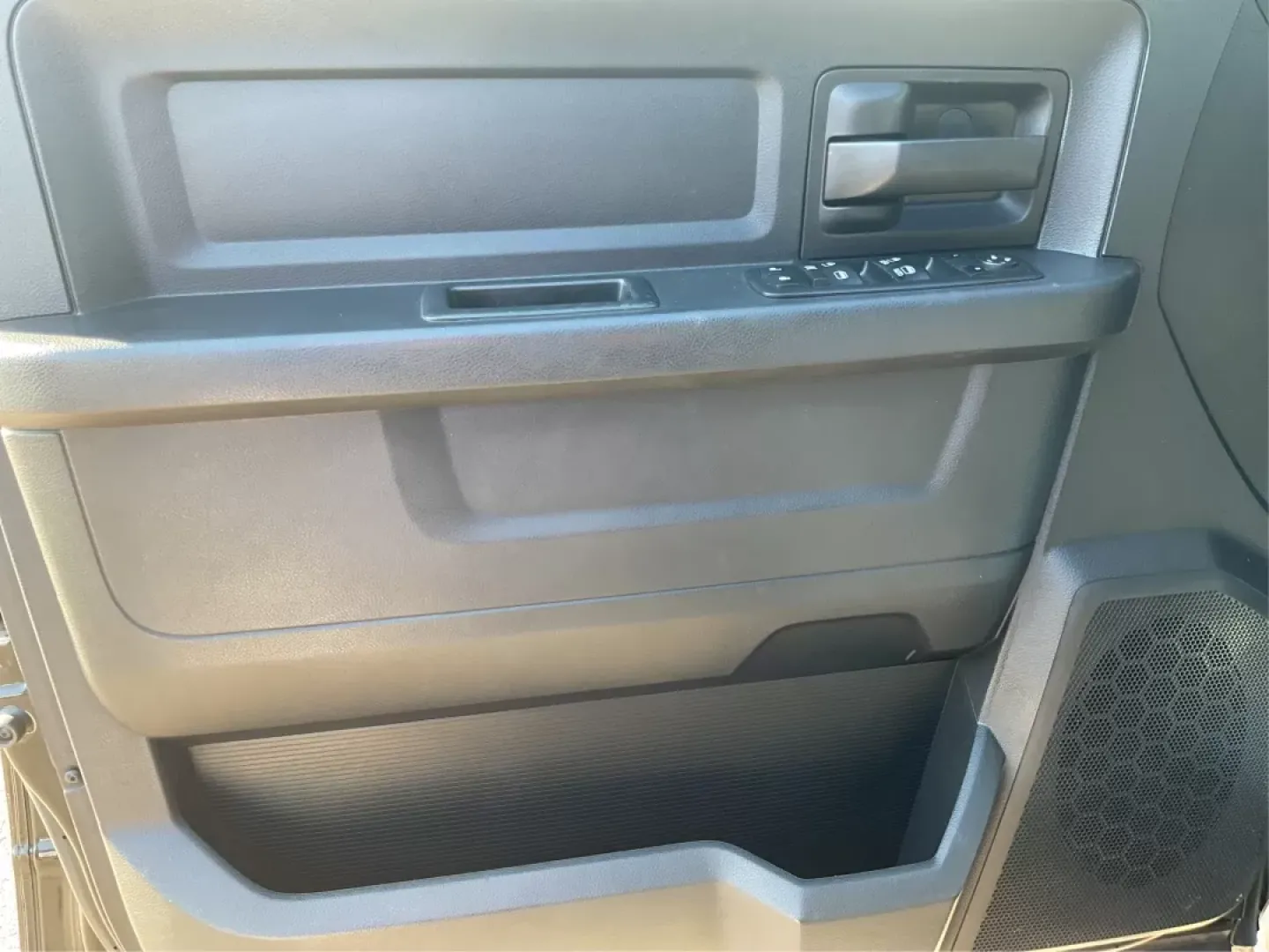 2014 Ram 1500 Express (1C6RR7KT5ES) with an Other engine, located at 4508 South Dixie Dr, Moraine, OH, 45439, (937) 908-9800, 39.689976, -84.218452 - **Conquer Your Next Adventure with the 2014 Ram 1500 Express at Advantage Car and Credit!**<br /> <br /> Are you ready to elevate your lifestyle with a reliable vehicle that can tackle both daily commutes and weekend adventures? Look no further than our stunning 2014 Ram 1500 Express, now available - Photo#17