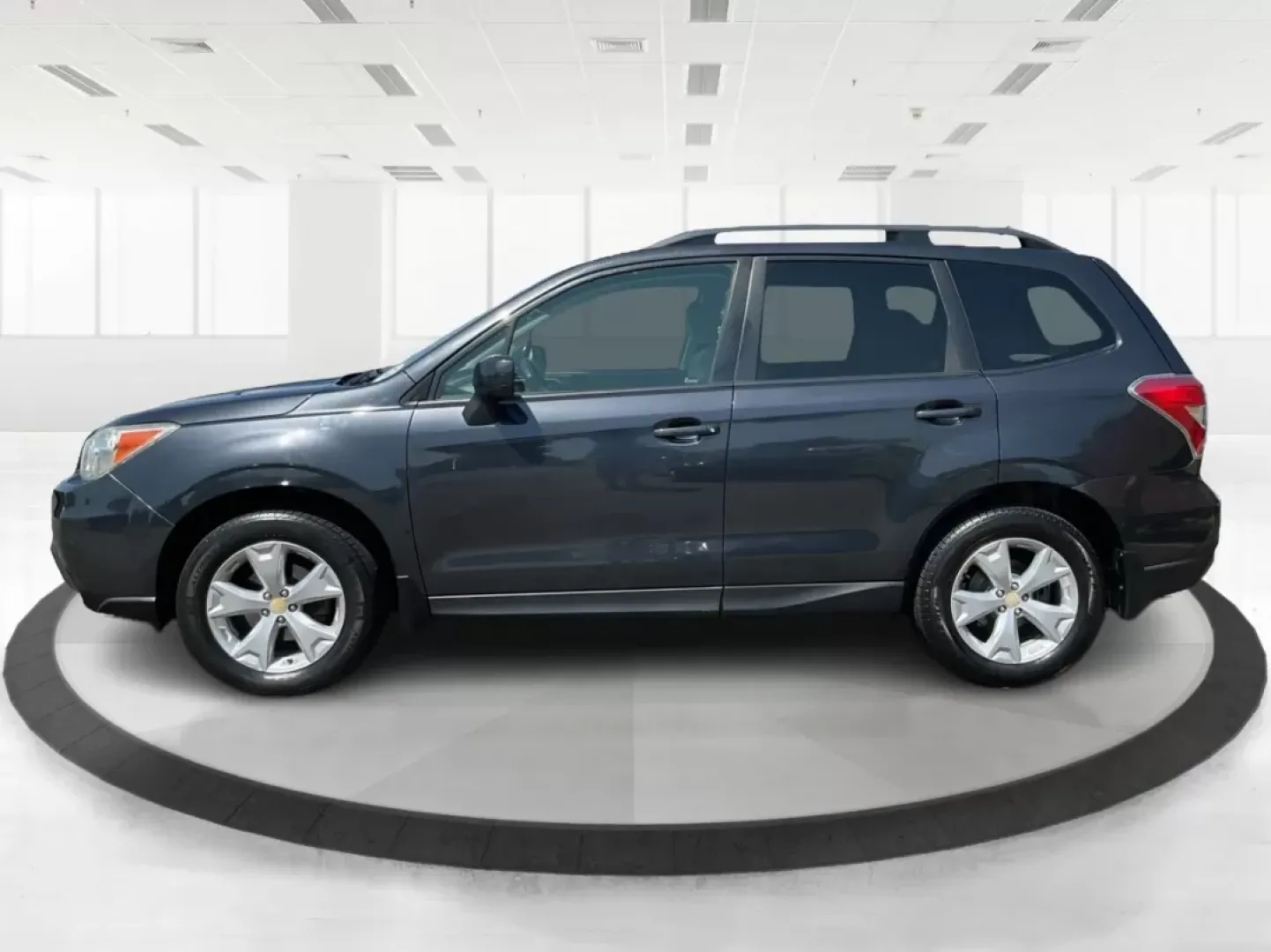 2014 Subaru Forester 2.5i Premium (JF2SJAGCXEH) with an 2.5L H-4 DOHC engine, located at 4508 South Dixie Dr, Moraine, OH, 45439, (937) 908-9800, 39.689976, -84.218452 - **Adventure Awaits: Drive Home in a 2014 Subaru Forester!** <br /> <br /> Are you ready to elevate your lifestyle with a reliable vehicle that can handle both your daily commute and weekend adventures? The 2014 Subaru Forester is the perfect blend of practicality and versatility, making it an ideal - Photo#5