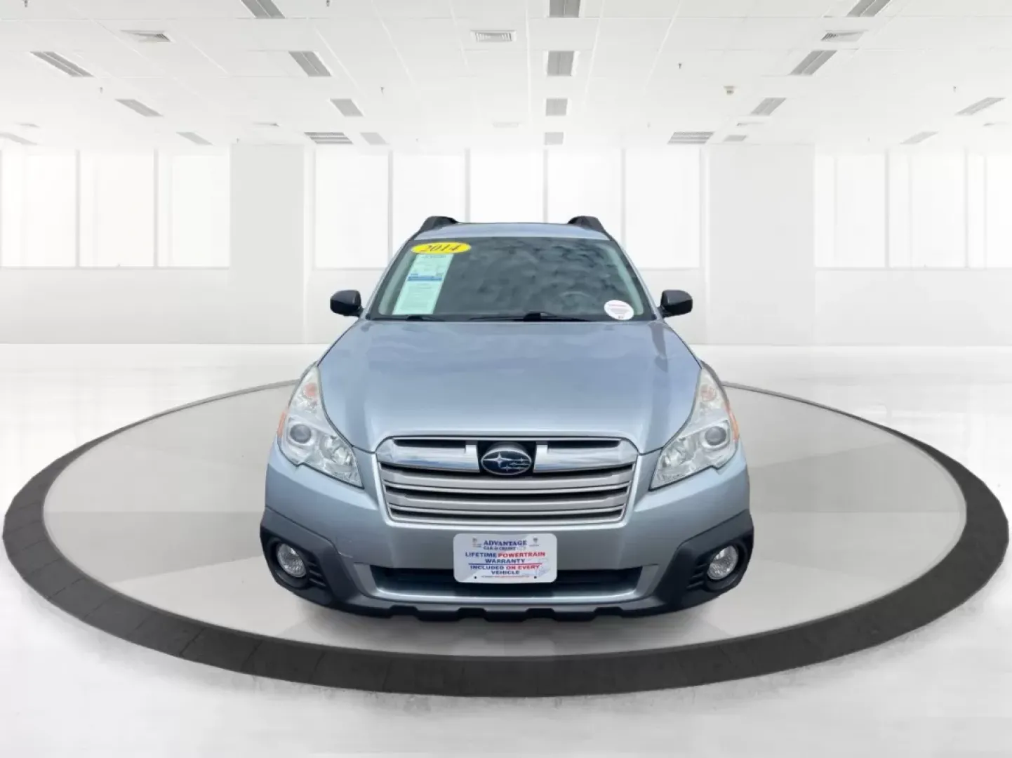 2014 Subaru Outback 2.5i (4S4BRBAC8E3) with an 2.5L H-4 DOHC engine, located at 1230 East Main St, Xenia, OH, 45385, (937) 908-9800, 39.688026, -83.910172 - Experience the perfect blend of adventure and practicality with this 2014 Subaru Outback 2.5i, available now at Advantage Car and Credit, located at 1184 Kauffman Ave, Fairborn, OH 45324. This versatile hatchback is ideal for weekend getaways with friends, daily commutes, or family outings, making i - Photo#7