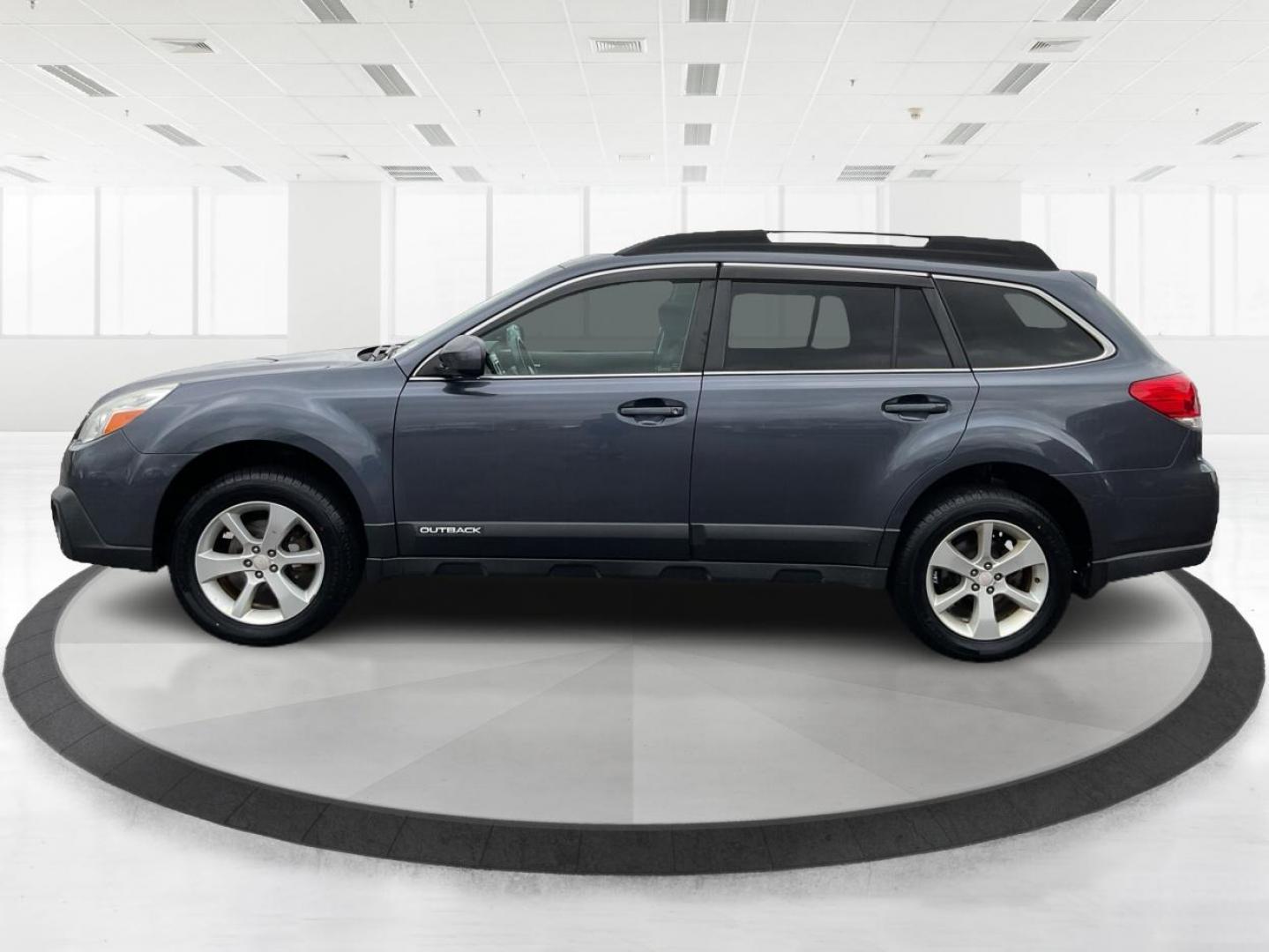2014 Subaru Outback 2.5i Premium (4S4BRCDC0E3) with an 2.5L H-4 DOHC engine, located at 1951 S Dayton Lakeview Rd., New Carlisle, OH, 45344, (937) 908-9800, 39.890999, -84.050255 - 2014 Subaru Outback 2.5i Premium - Photo#5