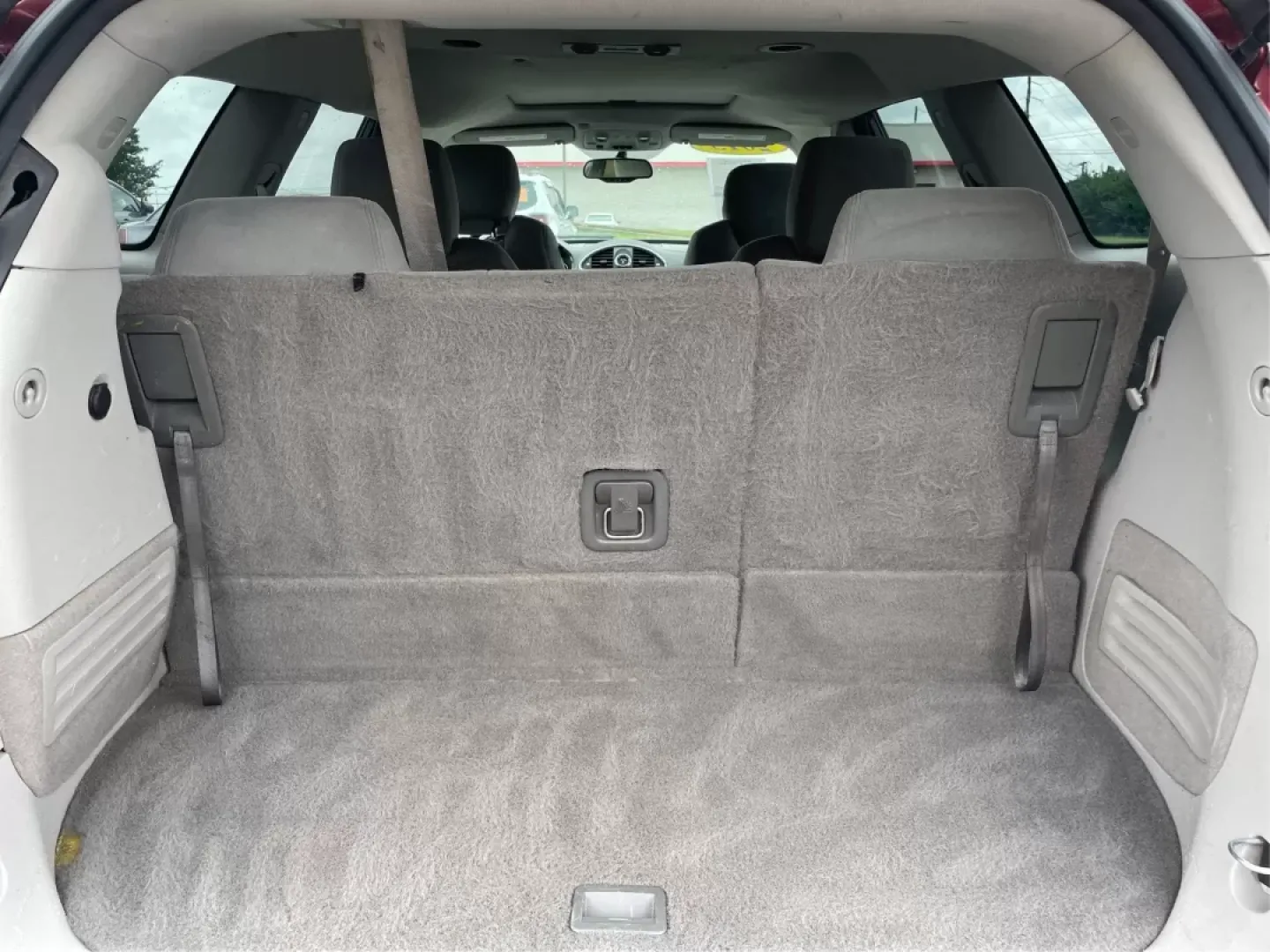2015 Buick Enclave Convenience FWD (5GAKRAKD6FJ) with an 3.6L V6 DOHC 24V engine, 6-Speed Automatic Overdrive transmission, located at 8750 N County Rd 25A, Piqua, OH, 45356, (937) 908-9800, 40.164391, -84.232513 - Experience the perfect blend of luxury and practicality with the 2015 Buick Enclave Convenience FWD, now available at Advantage Car and Credit in Fairborn, OH. This SUV is tailored for families on the go, weekend adventurers, or anyone in need of a reliable vehicle for long commutes. With its spacio - Photo#12