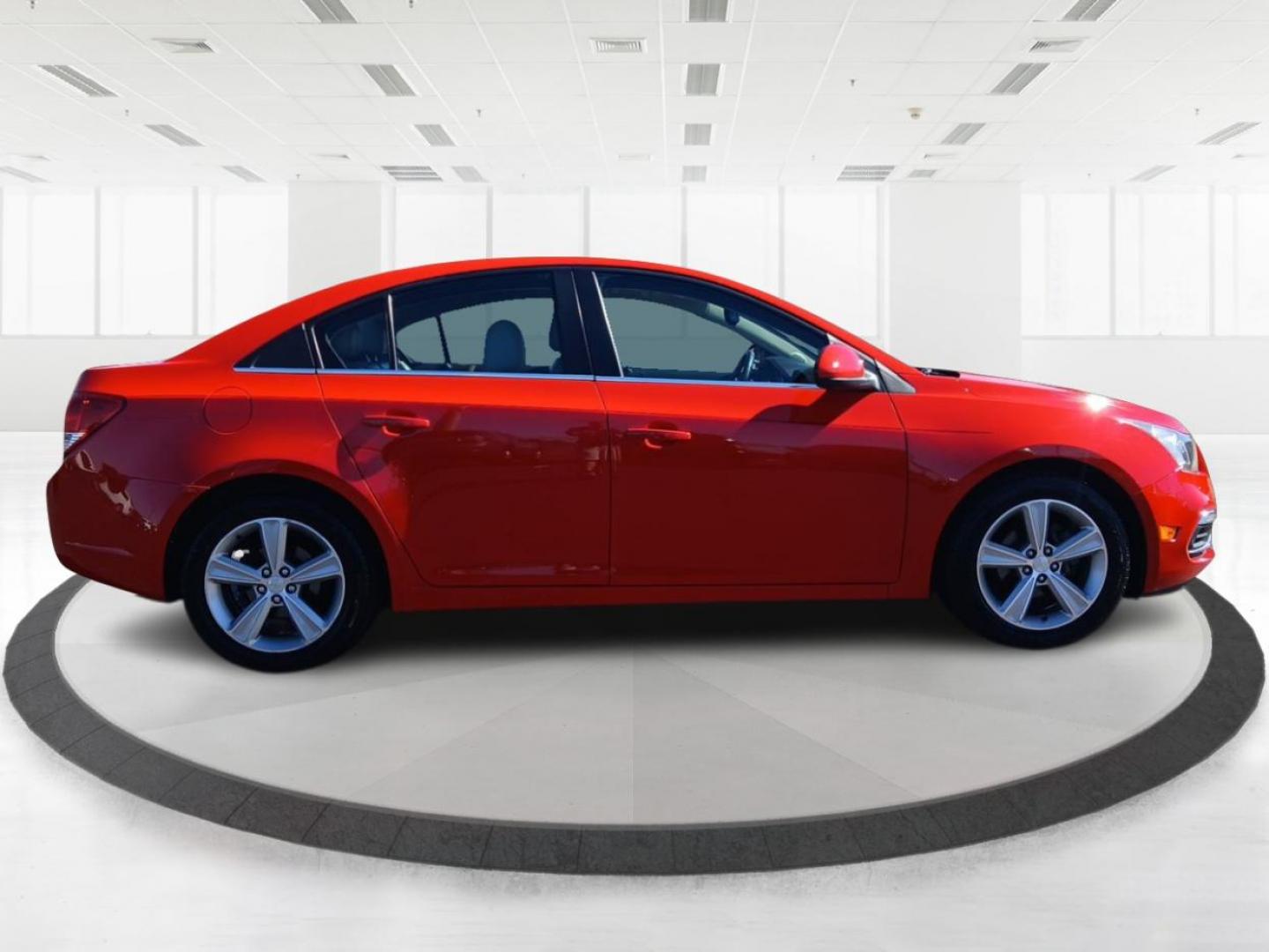 2015 Chevrolet Cruze 2LT Auto (1G1PE5SB6F7) with an 1.4L L4 DOHC 16V TURBO engine, 6-Speed Automatic transmission, located at 401 Woodman Dr, Riverside, OH, 45431, (937) 908-9800, 39.760899, -84.123421 - 2015 Chevrolet Cruze 2LT Auto - Photo#1