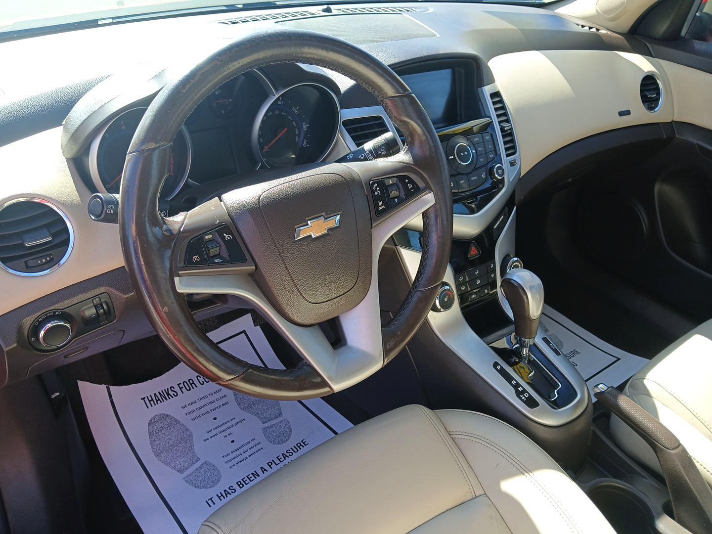 2015 Chevrolet Cruze 2LT Auto (1G1PE5SB6F7) with an 1.4L L4 DOHC 16V TURBO engine, 6-Speed Automatic transmission, located at 401 Woodman Dr, Riverside, OH, 45431, (937) 908-9800, 39.760899, -84.123421 - 2015 Chevrolet Cruze 2LT Auto - Photo#8
