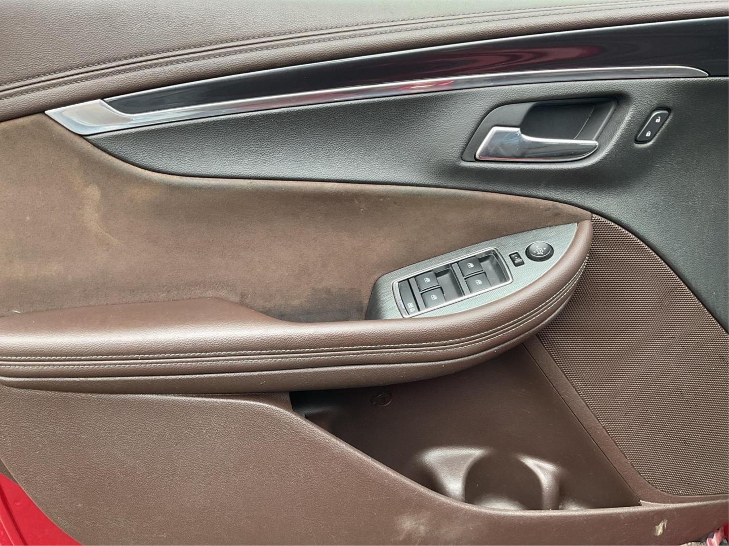2015 Chevrolet Impala 2LT (2G1125S33F9) with an 3.6L V-6 gasoline direct injection engine, located at 1184 Kauffman Ave, Fairborn, OH, 45324, (937) 908-9800, 39.807072, -84.030914 - 2015 Chevrolet Impala 2LT - Photo#16