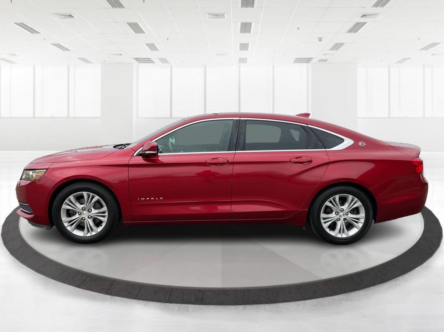 2015 Chevrolet Impala 2LT (2G1125S33F9) with an 3.6L V-6 gasoline direct injection engine, located at 1184 Kauffman Ave, Fairborn, OH, 45324, (937) 908-9800, 39.807072, -84.030914 - 2015 Chevrolet Impala 2LT - Photo#5