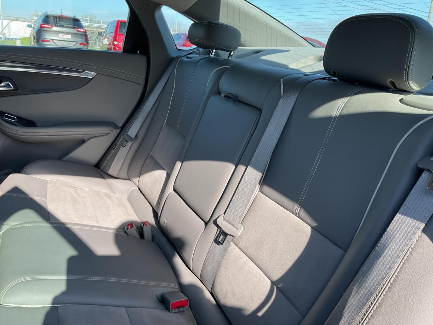 2015 Chevrolet Impala 2LT (2G1125S32F9) with an 3.6L V-6 gasoline direct injection engine, located at 1099 N County Rd 25A, Troy, OH, 45373, (937) 908-9800, 40.057079, -84.212883 - 2015 Chevrolet Impala 2LT - Photo#9