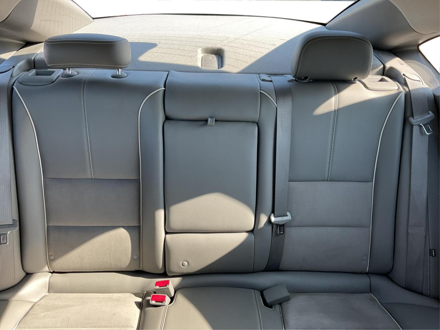 2015 Chevrolet Impala 2LT (2G1125S32F9) with an 3.6L V-6 gasoline direct injection engine, located at 1099 N County Rd 25A, Troy, OH, 45373, (937) 908-9800, 40.057079, -84.212883 - 2015 Chevrolet Impala 2LT - Photo#13