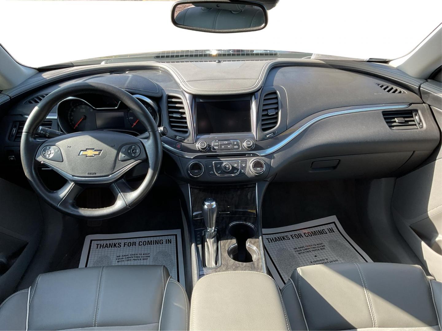 2015 Chevrolet Impala 2LT (2G1125S32F9) with an 3.6L V-6 gasoline direct injection engine, located at 1099 N County Rd 25A, Troy, OH, 45373, (937) 908-9800, 40.057079, -84.212883 - 2015 Chevrolet Impala 2LT - Photo#19