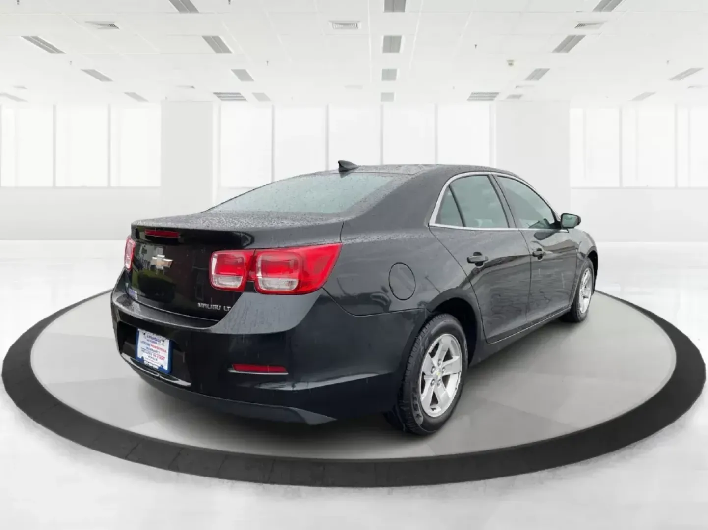 2015 Chevrolet Malibu 1LT (1G11C5SL0FF) with an ECOTEC 2.5L I-4 gasoline direct injection engine, located at 401 Woodman Dr, Riverside, OH, 45431, (937) 908-9800, 39.760899, -84.123421 - 2015 Chevrolet Malibu 1LT - Photo#2