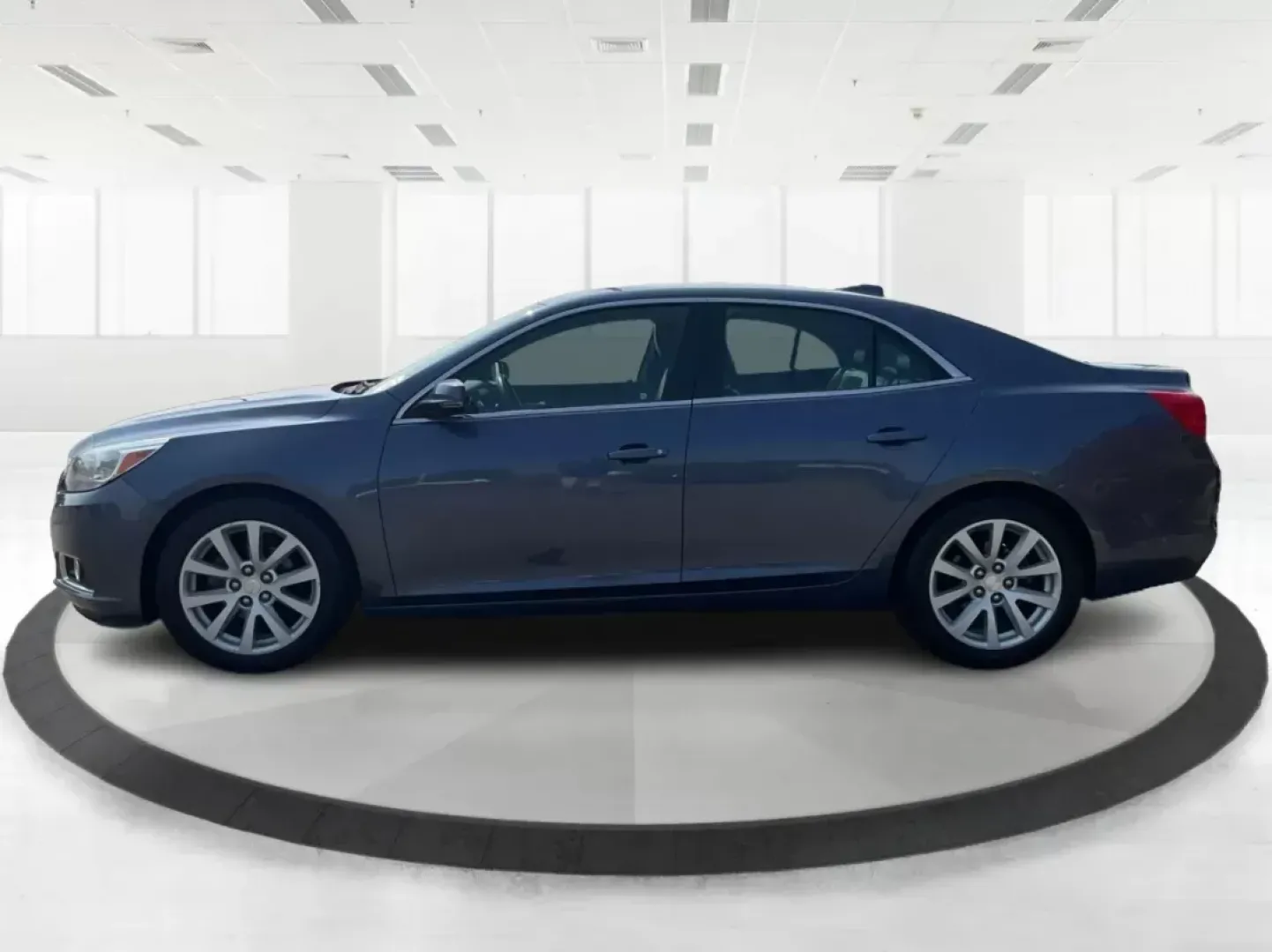 2015 Chevrolet Malibu 2LT (1G11D5SL8FF) with an ECOTEC 2.5L I-4 gasoline direct injection engine, located at 1230 East Main St, Xenia, OH, 45385, (937) 908-9800, 39.688026, -83.910172 - 2015 Chevrolet Malibu 2LT - Photo#5