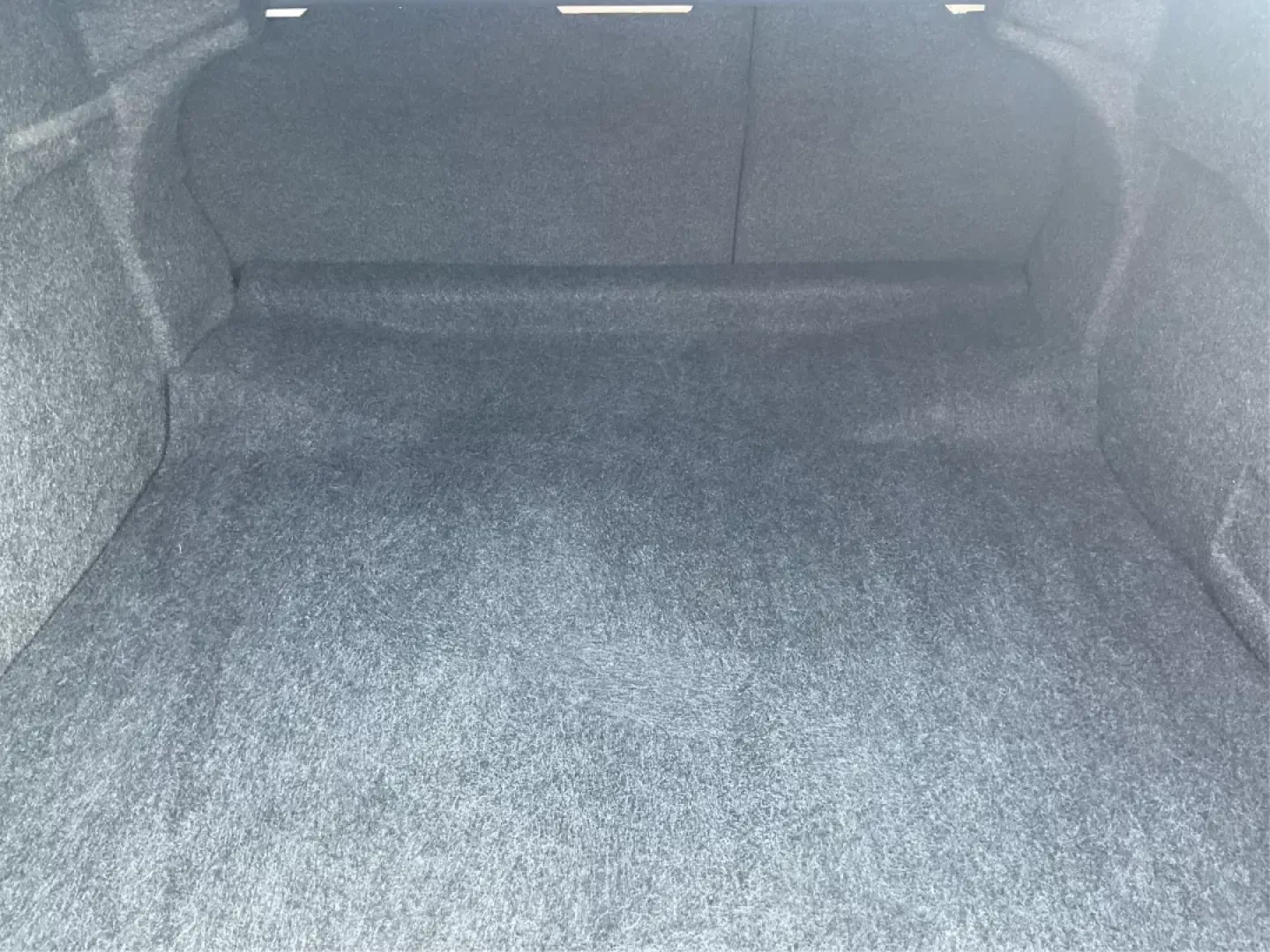 2015 Chevrolet Malibu 2LT (1G11D5SL8FF) with an ECOTEC 2.5L I-4 gasoline direct injection engine, located at 1230 East Main St, Xenia, OH, 45385, (937) 908-9800, 39.688026, -83.910172 - 2015 Chevrolet Malibu 2LT - Photo#10