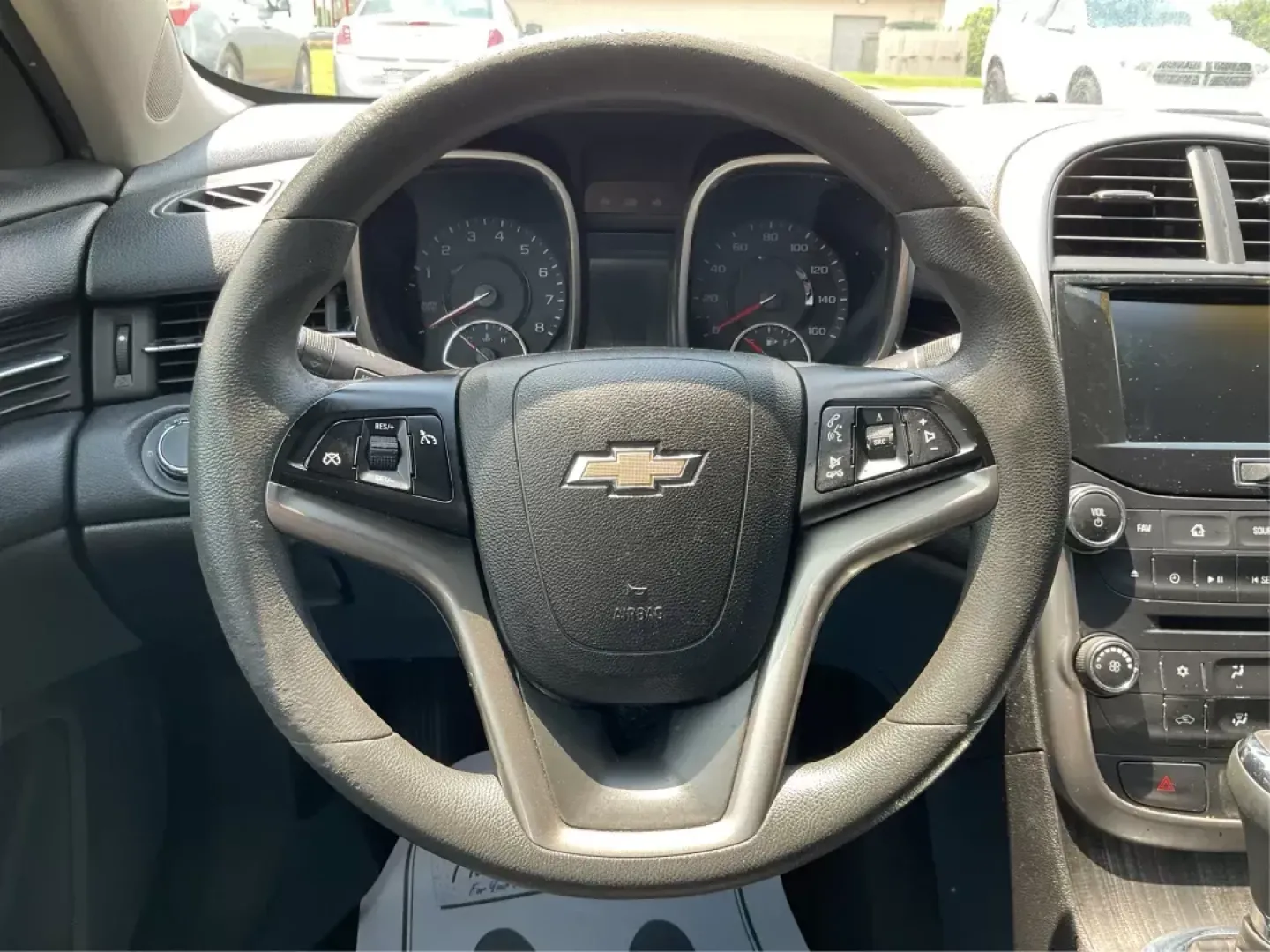 2015 Chevrolet Malibu 1LT (1G11C5SL6FF) with an ECOTEC 2.5L I-4 gasoline direct injection engine, located at 4508 South Dixie Dr, Moraine, OH, 45439, (937) 908-9800, 39.689976, -84.218452 - **Elevate Your Daily Drive with the 2015 Chevrolet Malibu 1LT at Advantage Car and Credit!** <br /> <br /> Are you looking for a vehicle that combines style, comfort, and reliability? The 2015 Chevrolet Malibu 1LT is the perfect sedan for everyone from busy professionals to growing families. With it - Photo#15