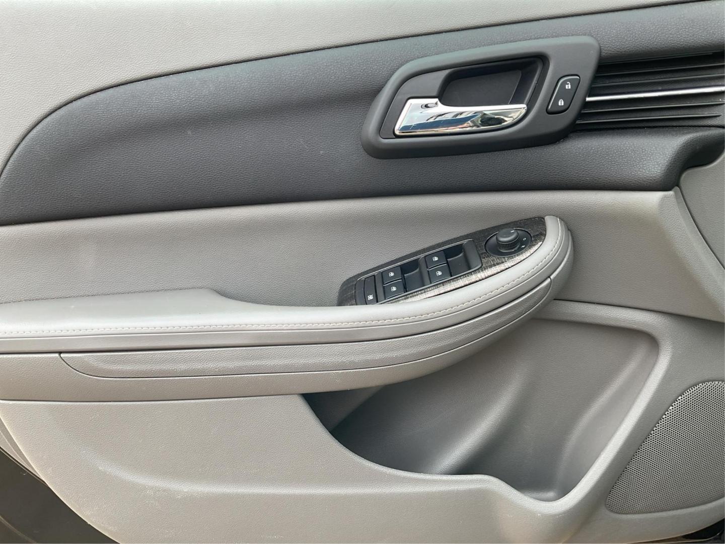 2015 Chevrolet Malibu 1LT (1G11C5SL4FF) with an ECOTEC 2.5L I-4 gasoline direct injection engine, located at 4508 South Dixie Dr, Moraine, OH, 45439, (937) 908-9800, 39.689976, -84.218452 - 2015 Chevrolet Malibu 1LT - Photo#17
