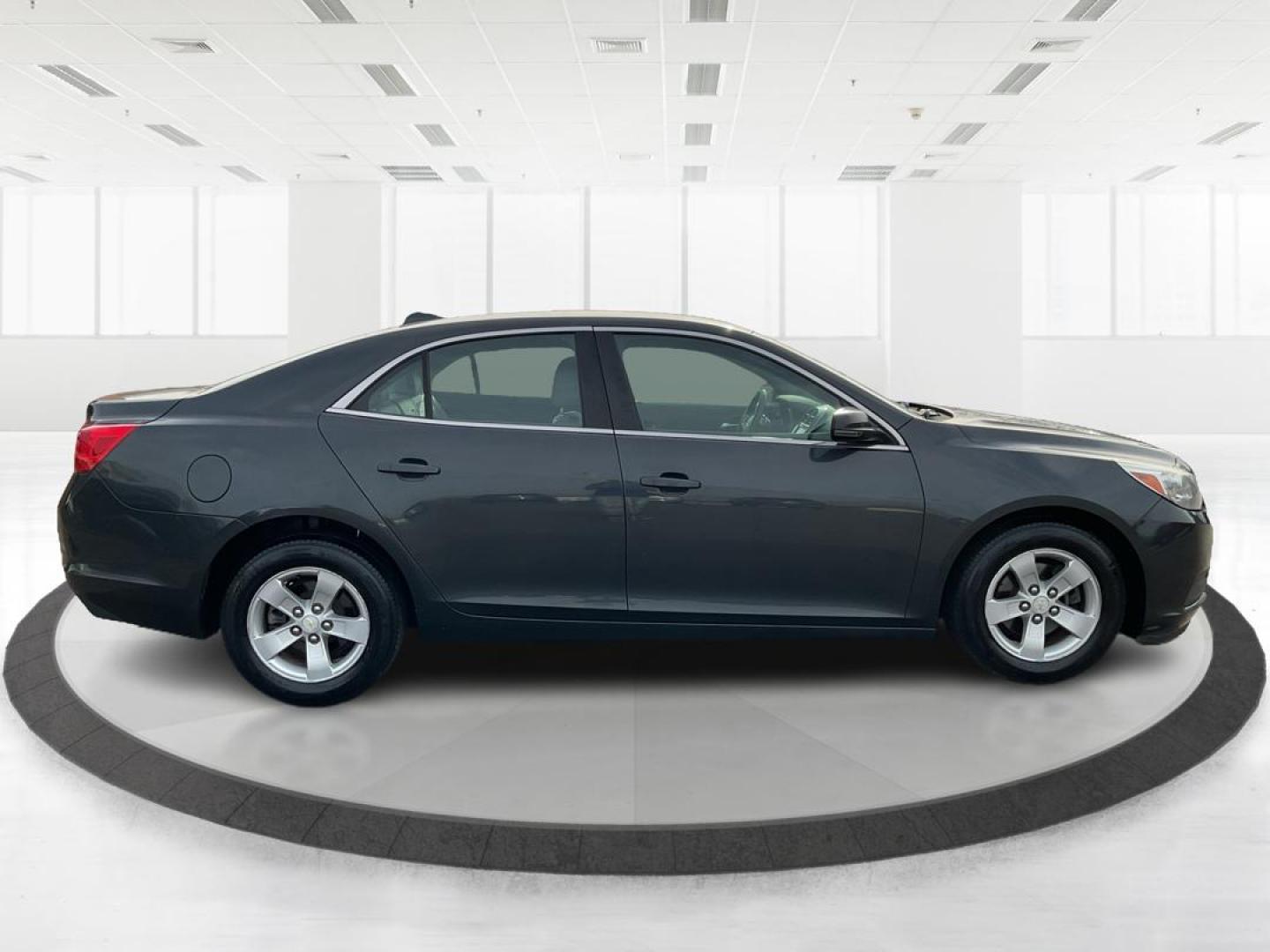 2015 Chevrolet Malibu 1LT (1G11C5SL4FF) with an ECOTEC 2.5L I-4 gasoline direct injection engine, located at 4508 South Dixie Dr, Moraine, OH, 45439, (937) 908-9800, 39.689976, -84.218452 - 2015 Chevrolet Malibu 1LT - Photo#1