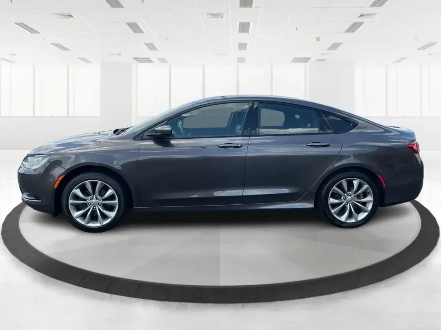 2015 Chrysler 200 S (1C3CCCBB2FN) with an Other engine, located at 880 E. National Road, Vandalia, OH, 45377, (937) 908-9800, 39.891918, -84.183594 - Discover the perfect blend of style, comfort, and reliability with this 2015 Chrysler 200 S, available now at Advantage Car and Credit in Fairborn, OH. Whether you're commuting to work, running errands, or embarking on weekend adventures, this sedan is designed to meet the needs of your active lifes - Photo#5