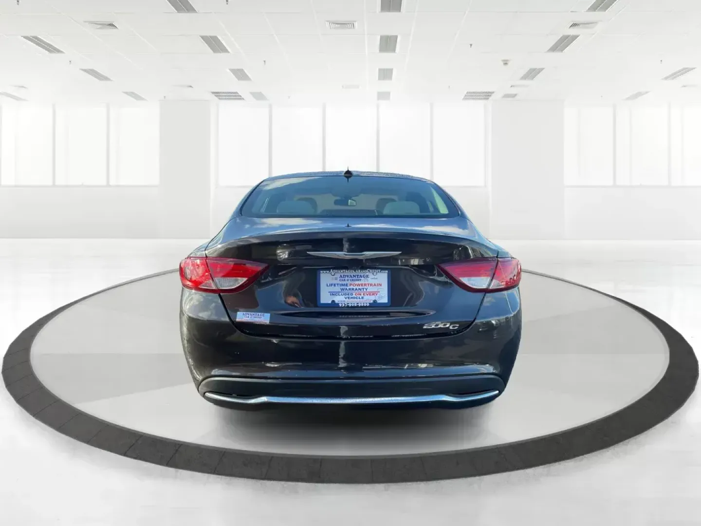 2015 Chrysler 200 C (1C3CCCCB9FN) with an Other engine, located at 1230 East Main St, Xenia, OH, 45385, (937) 908-9800, 39.688026, -83.910172 - 2015 Chrysler 200 C - Photo#4