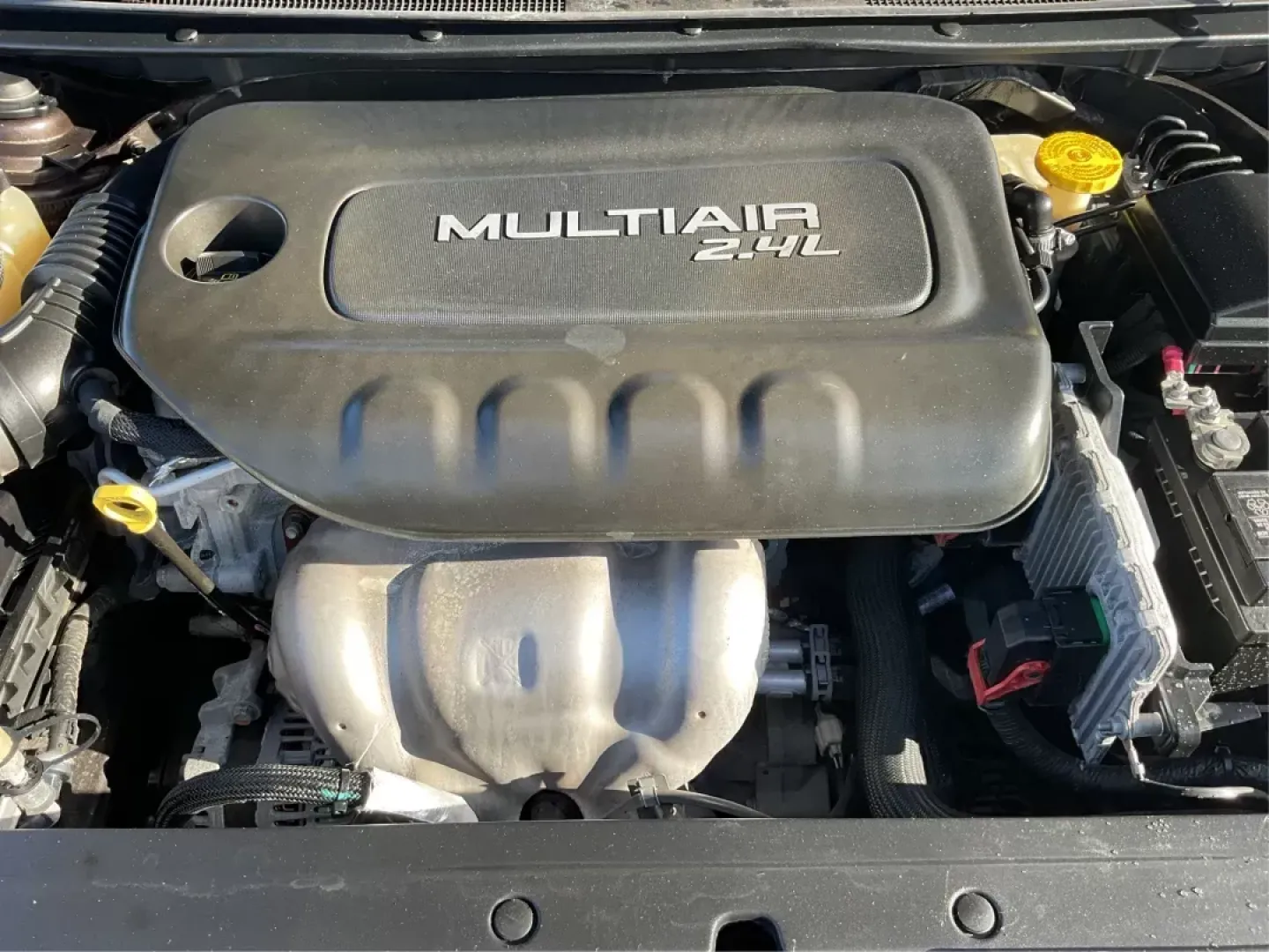 2015 Chrysler 200 C (1C3CCCCB9FN) with an Other engine, located at 1230 East Main St, Xenia, OH, 45385, (937) 908-9800, 39.688026, -83.910172 - 2015 Chrysler 200 C - Photo#11