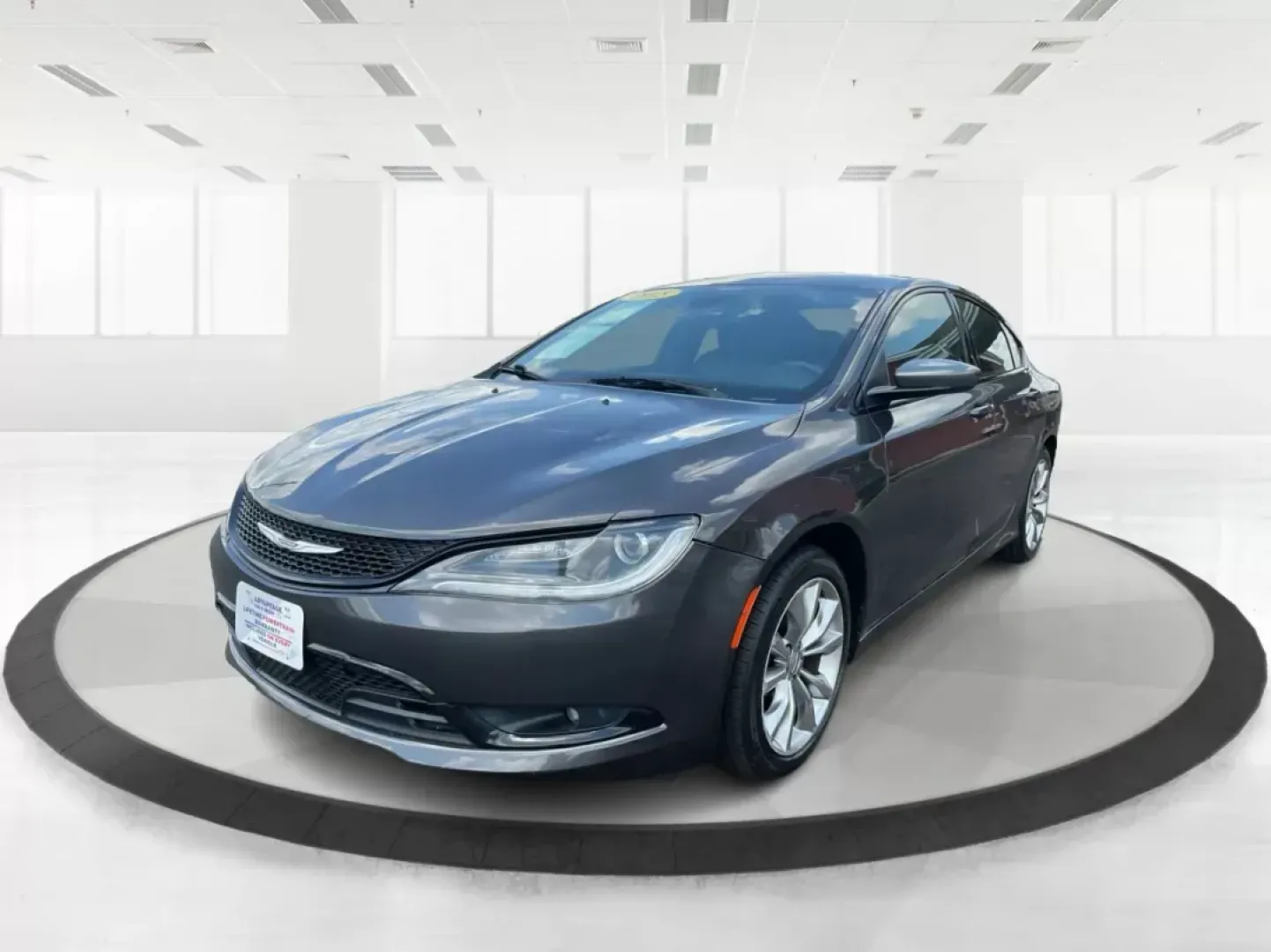 2015 Chrysler 200 S (1C3CCCBB2FN) with an Other engine, located at 880 E. National Road, Vandalia, OH, 45377, (937) 908-9800, 39.891918, -84.183594 - Discover the perfect blend of style, comfort, and reliability with this 2015 Chrysler 200 S, available now at Advantage Car and Credit in Fairborn, OH. Whether you're commuting to work, running errands, or embarking on weekend adventures, this sedan is designed to meet the needs of your active lifes - Photo#7