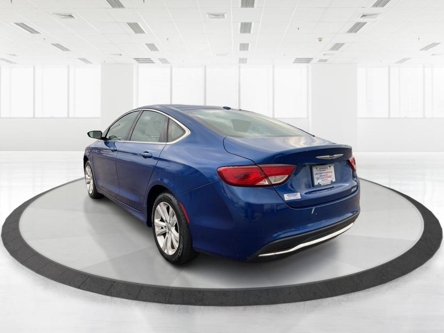 2015 Chrysler 200 Limited (1C3CCCAB9FN) with an 3.6L V-6 DOHC engine, located at 1951 S Dayton Lakeview Rd., New Carlisle, OH, 45344, (937) 908-9800, 39.890999, -84.050255 - 2015 Chrysler 200 Limited - Photo#4