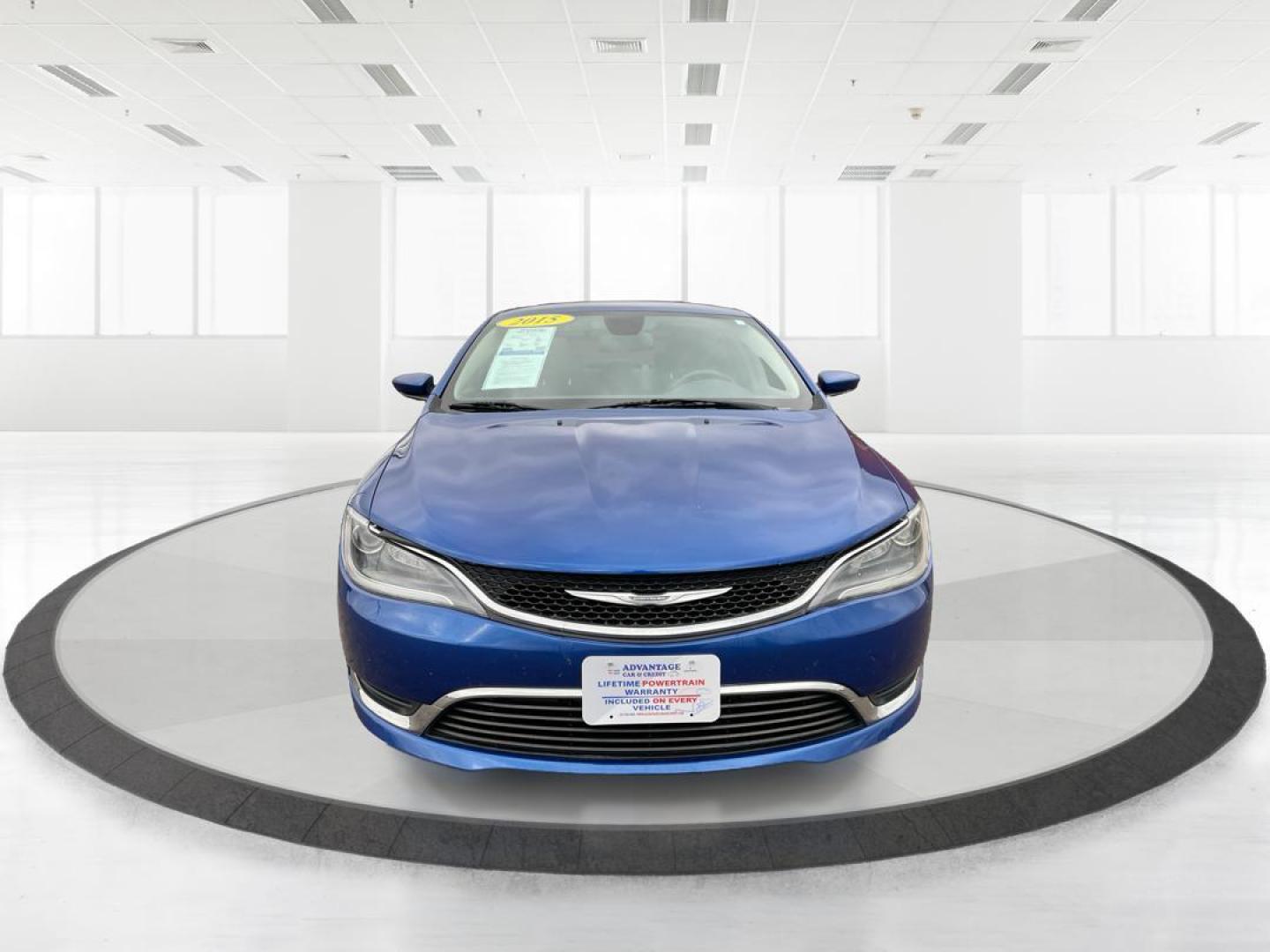 2015 Chrysler 200 Limited (1C3CCCAB9FN) with an 3.6L V-6 DOHC engine, located at 1951 S Dayton Lakeview Rd., New Carlisle, OH, 45344, (937) 908-9800, 39.890999, -84.050255 - 2015 Chrysler 200 Limited - Photo#6